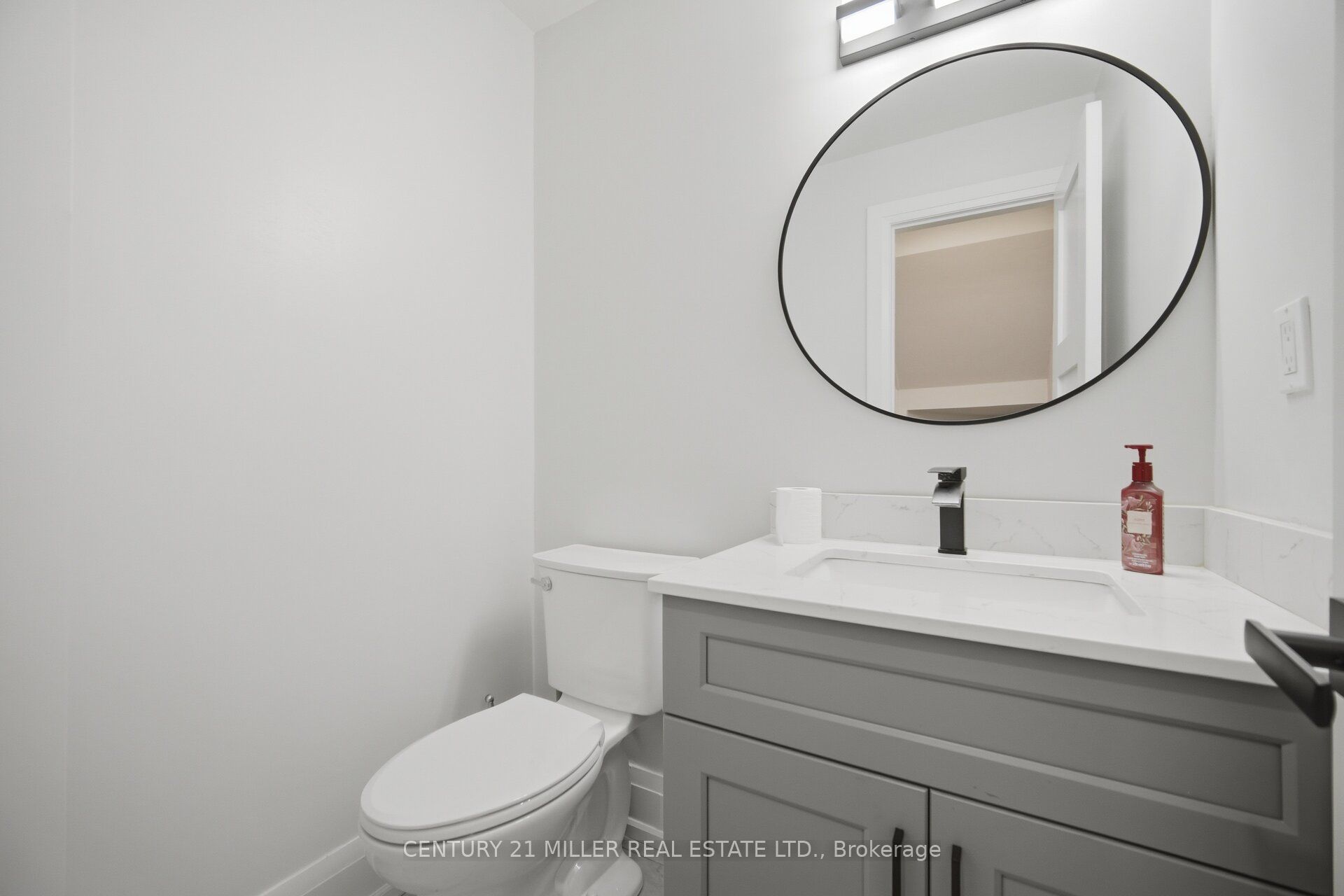 689 Macbeth Heights Property Photo 26