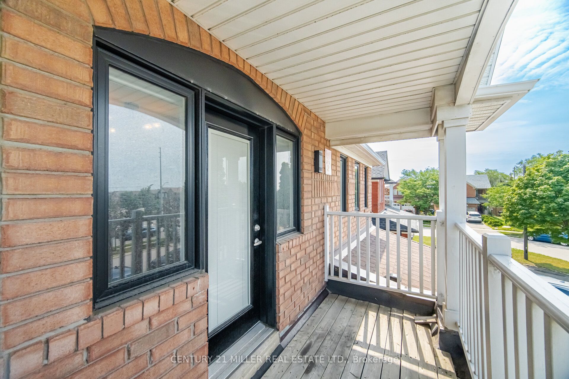689 Macbeth Heights Property Photo 35
