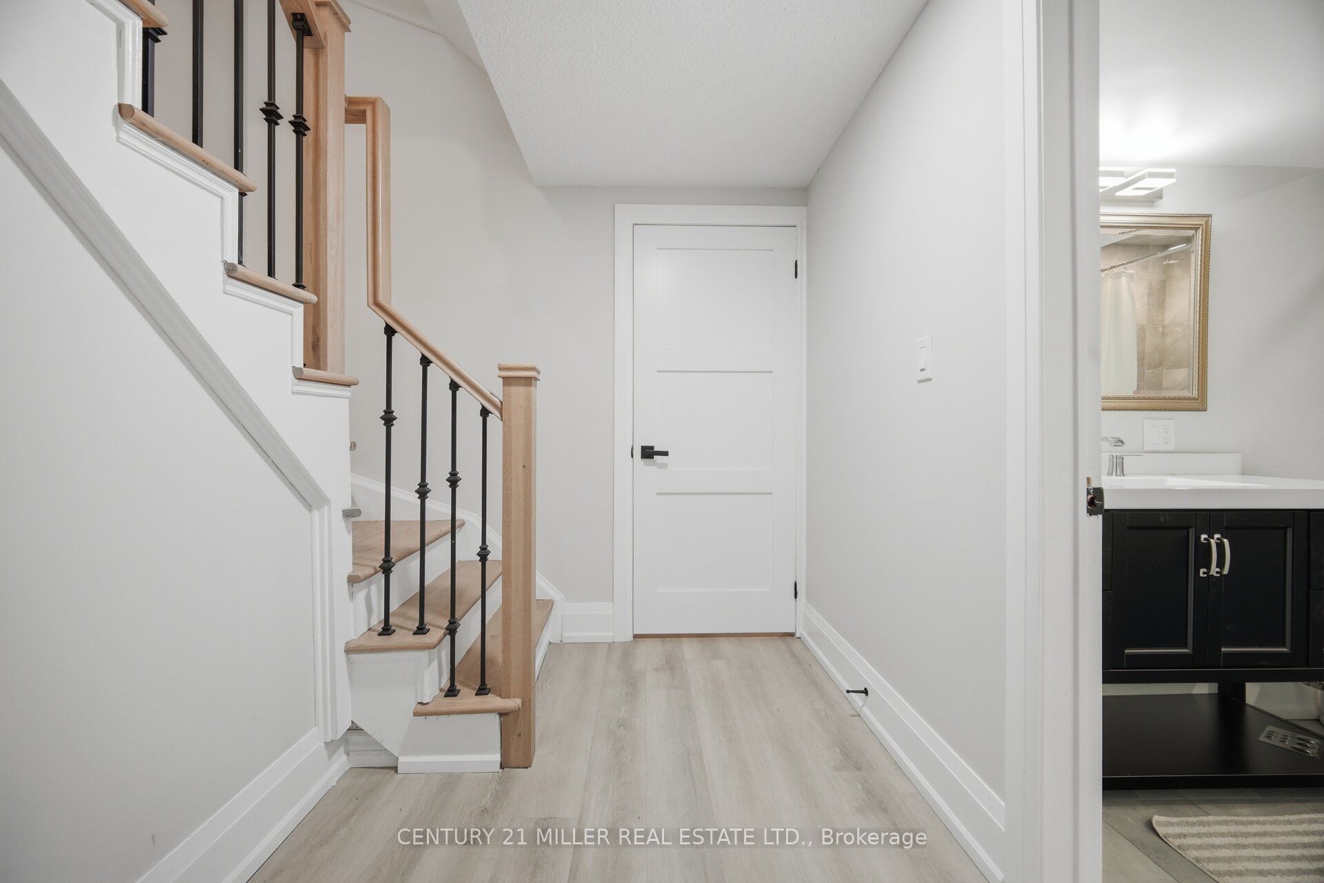 689 Macbeth Heights Property Photo 39