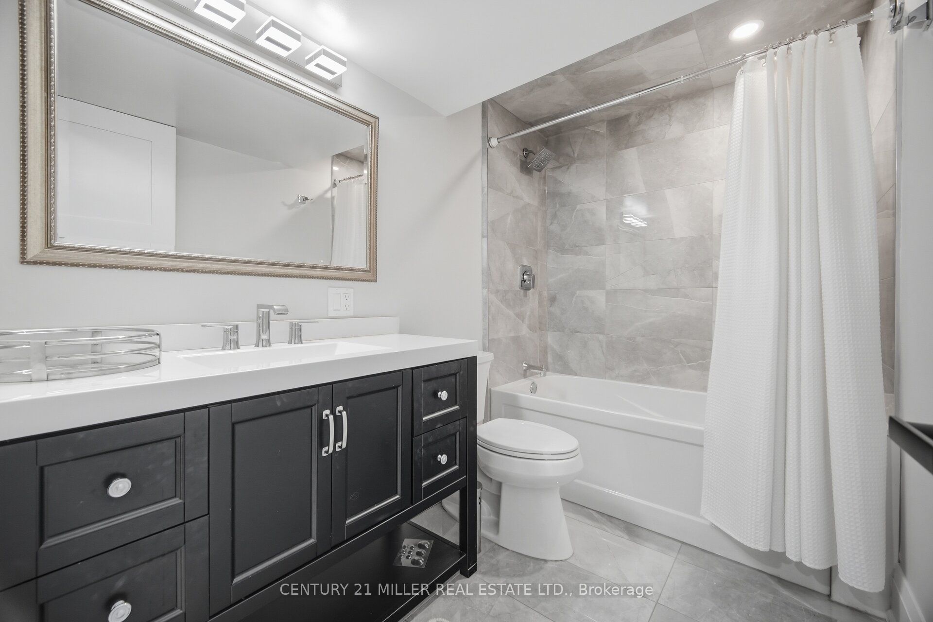 689 Macbeth Heights Property Photo 41
