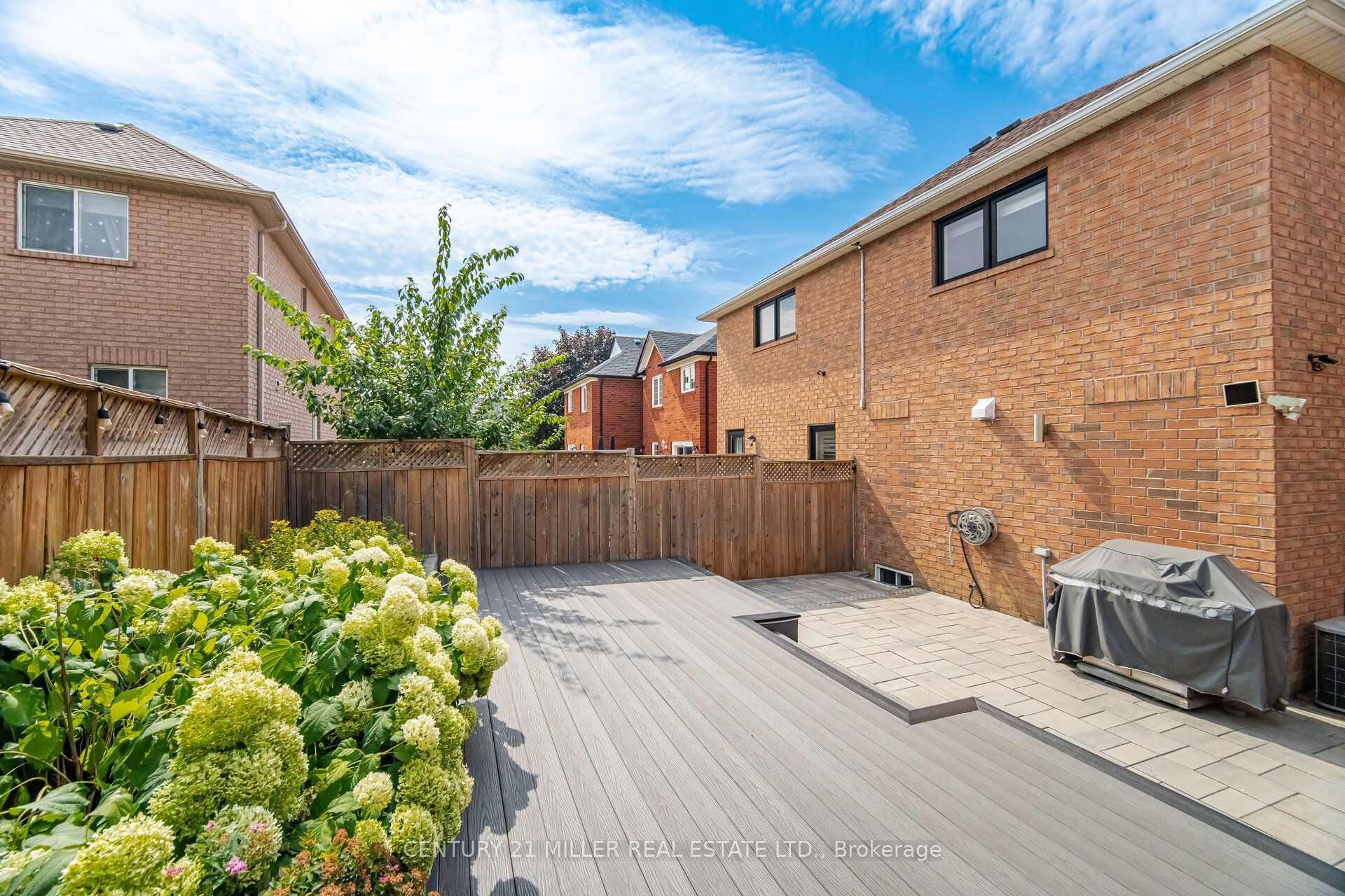 689 Macbeth Heights Property Photo 44