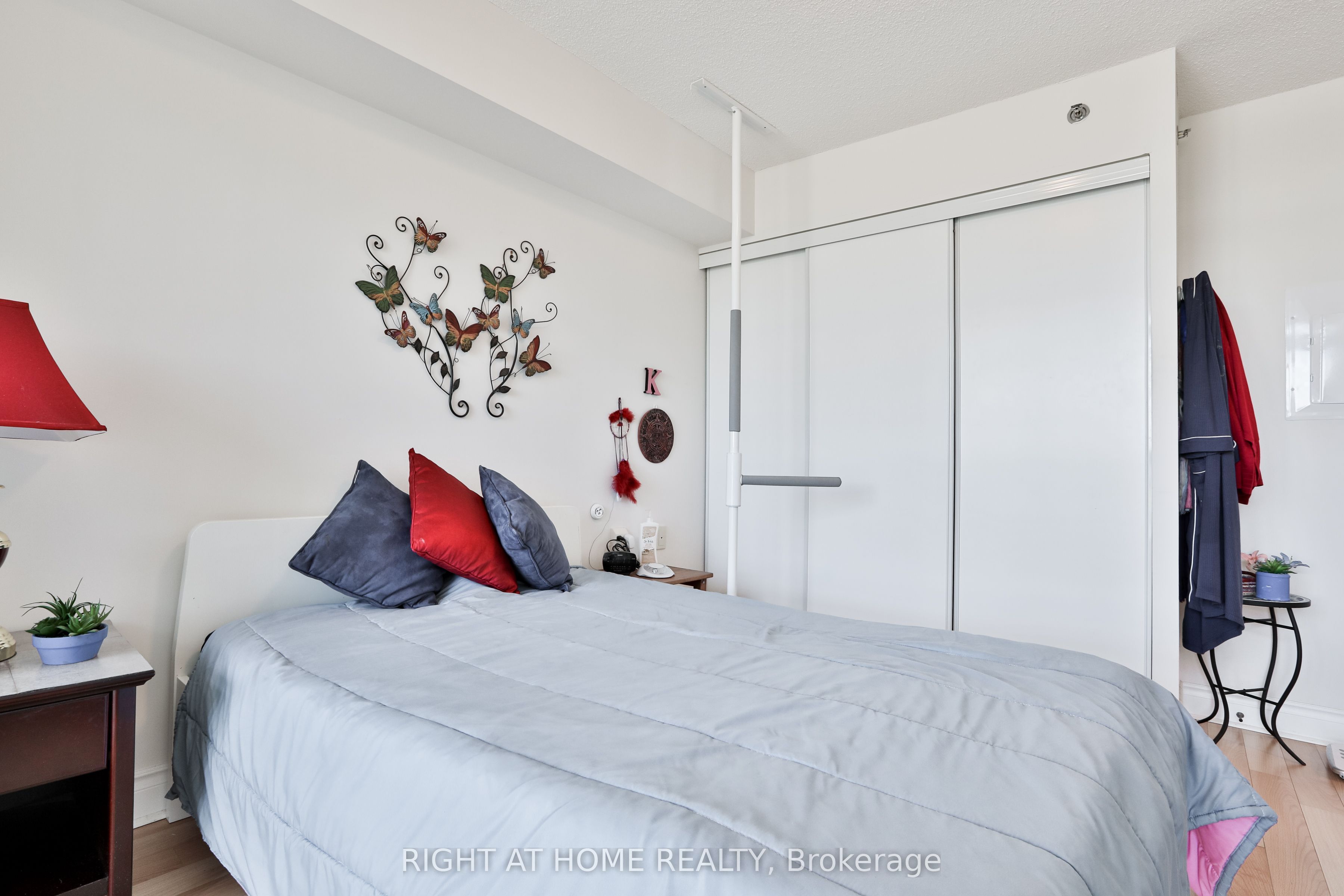 3 Marine Parade Drive 707 Property Photo 8