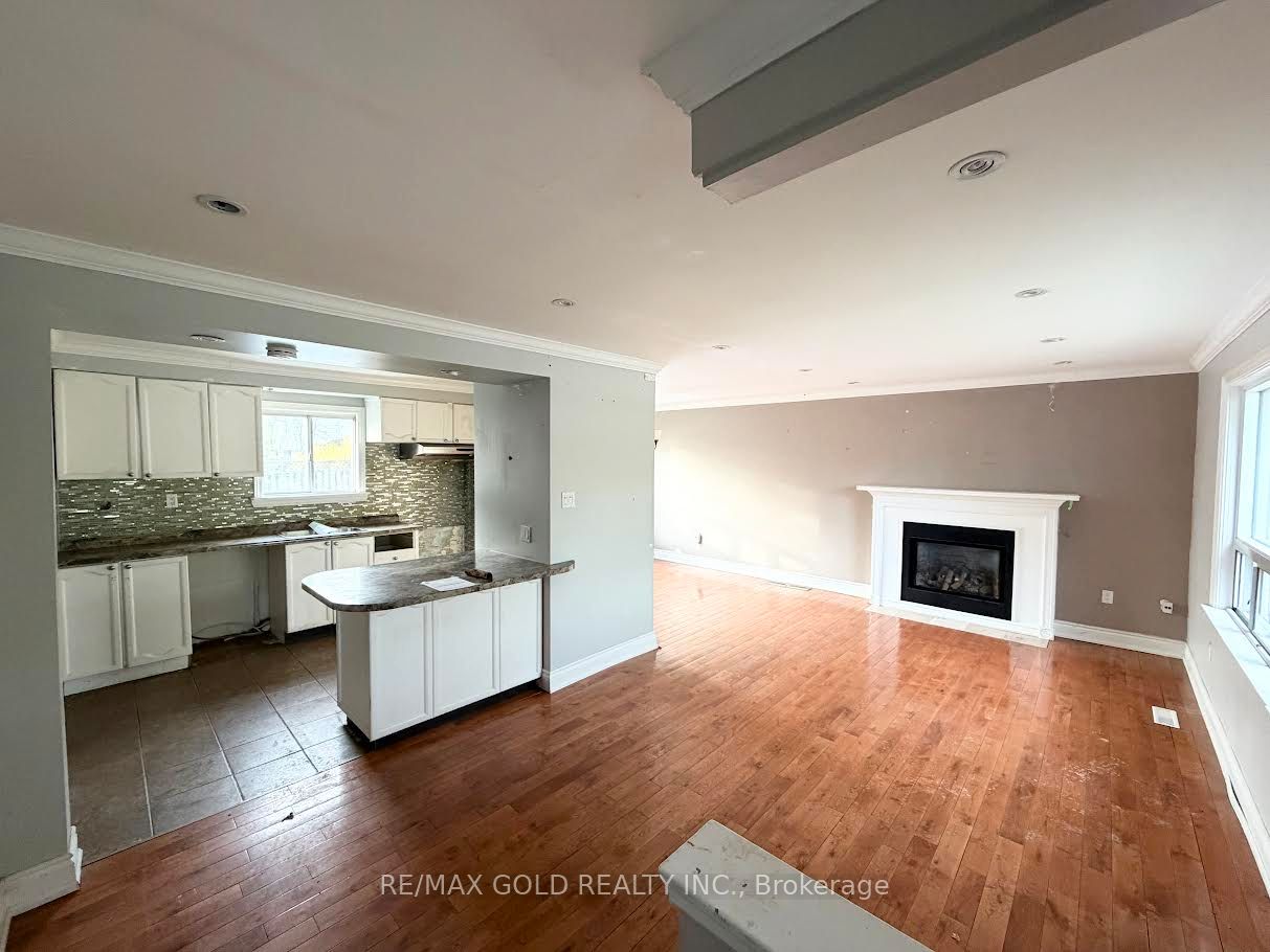 52 Eldomar Avenue Property Photo 4