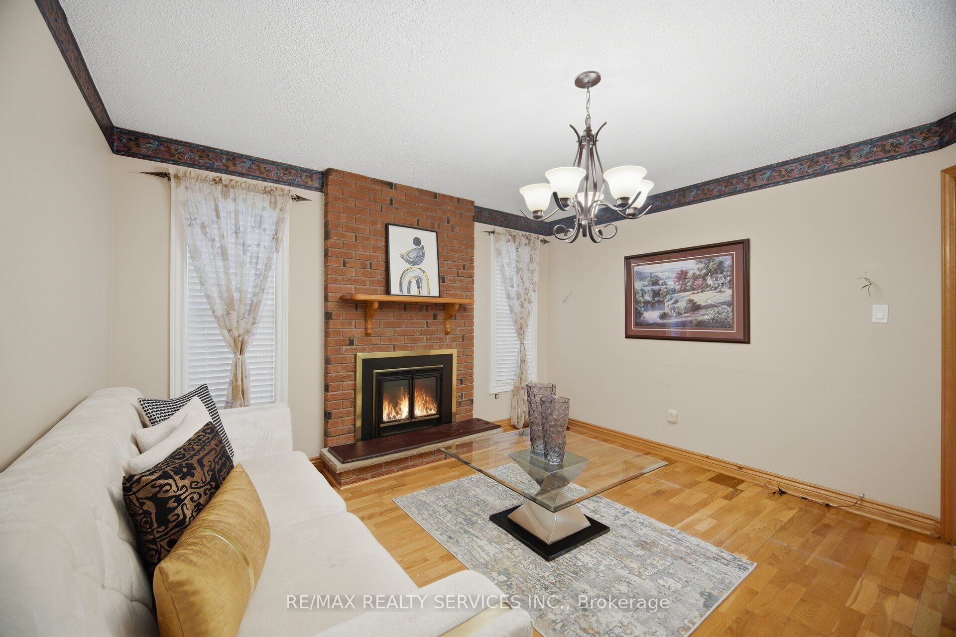 172 Morton Way Property Photo 9