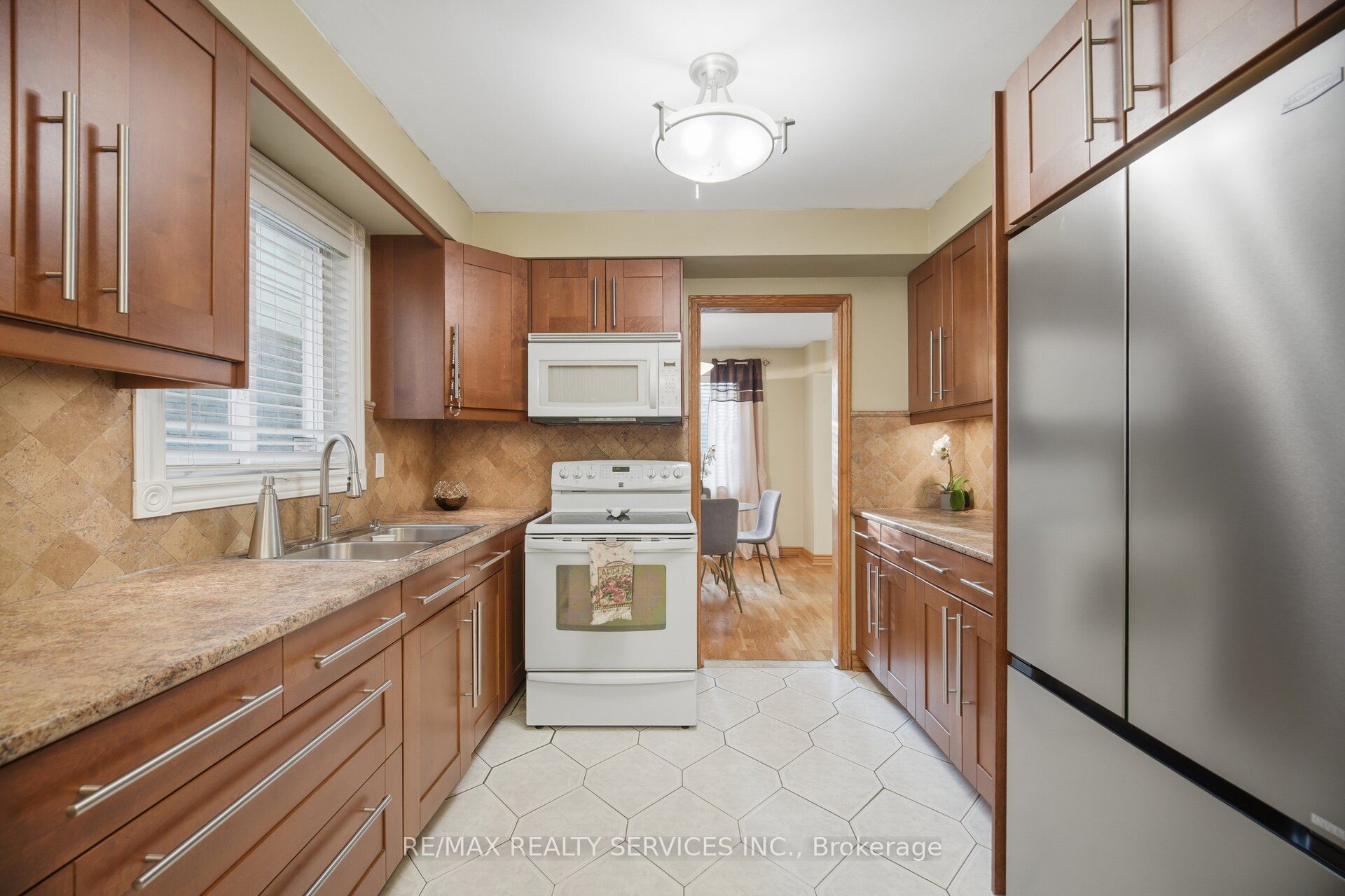 172 Morton Way Property Photo 13