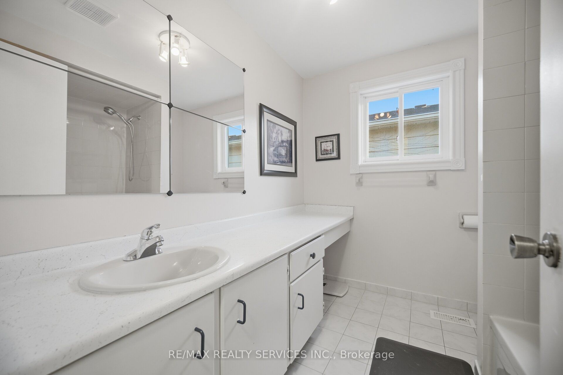 172 Morton Way Property Photo 41