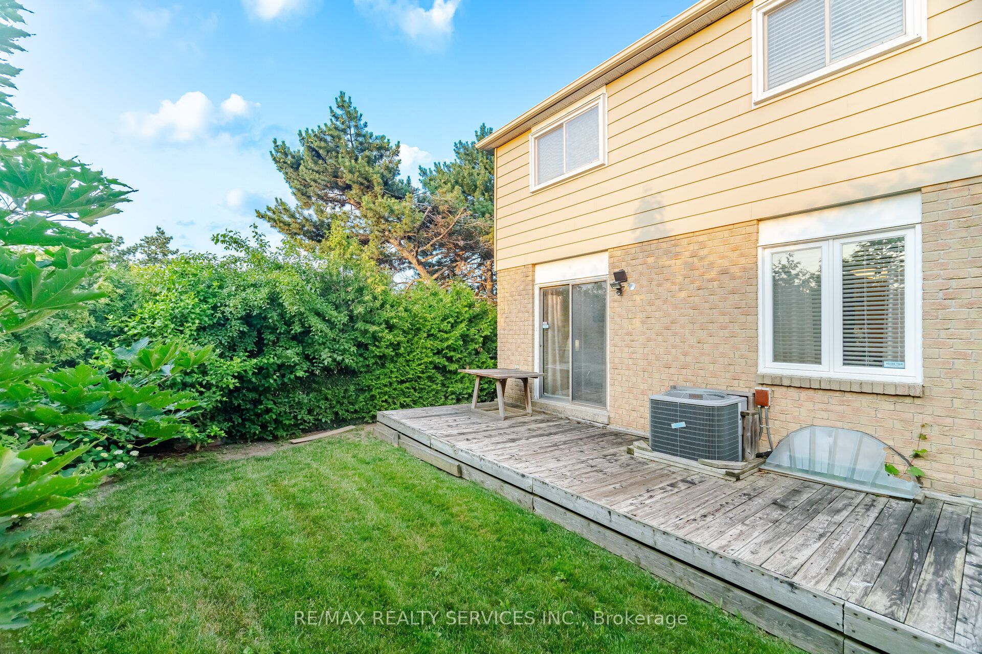 172 Morton Way Property Photo 46
