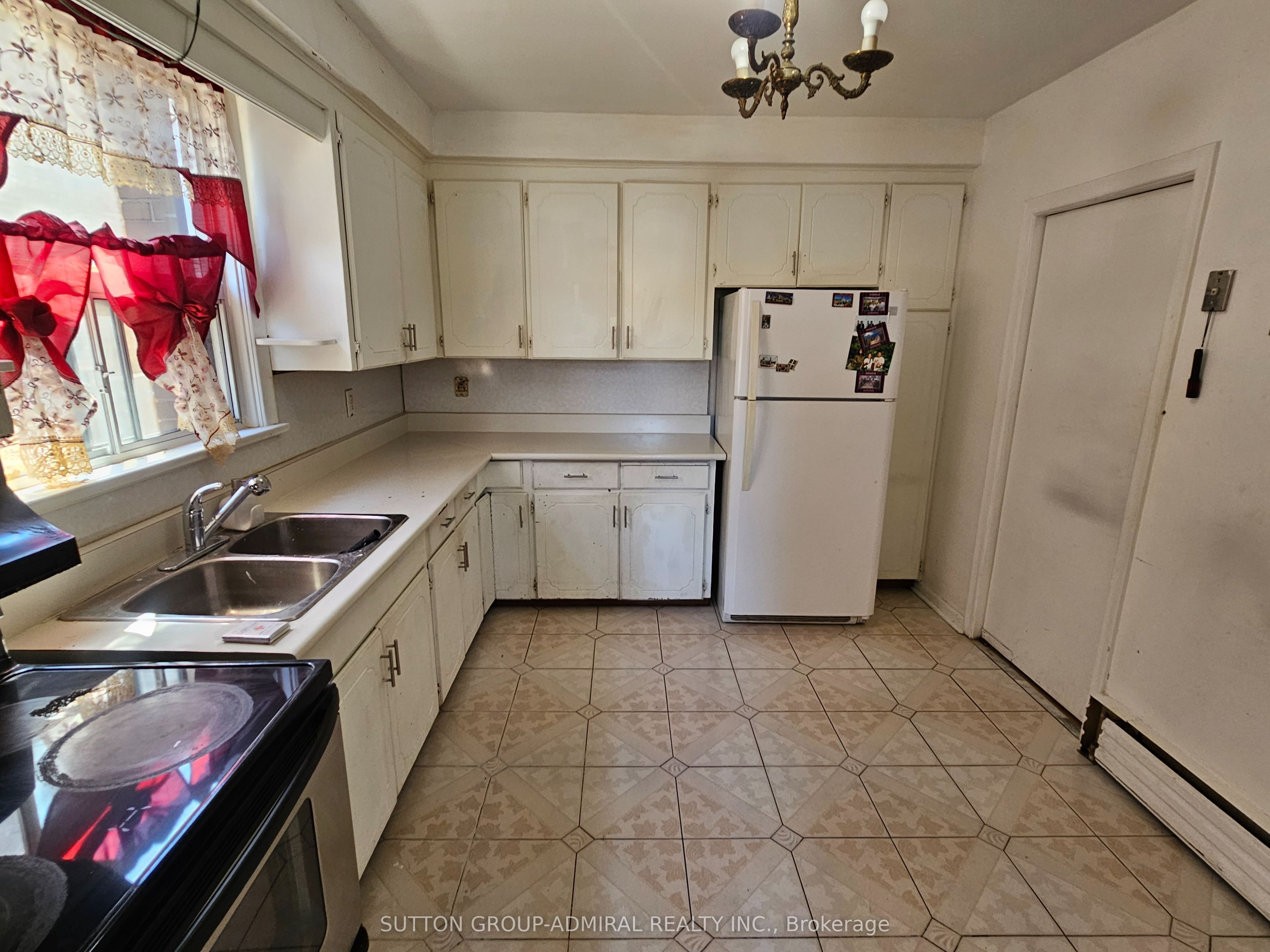 7 Elway Court Property Photo 3