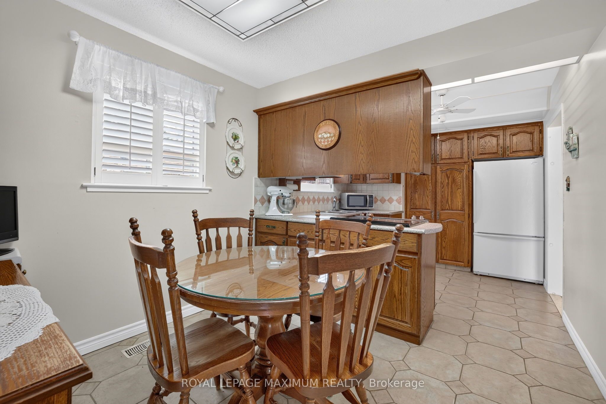 42 Pergola Road Property Photo 6