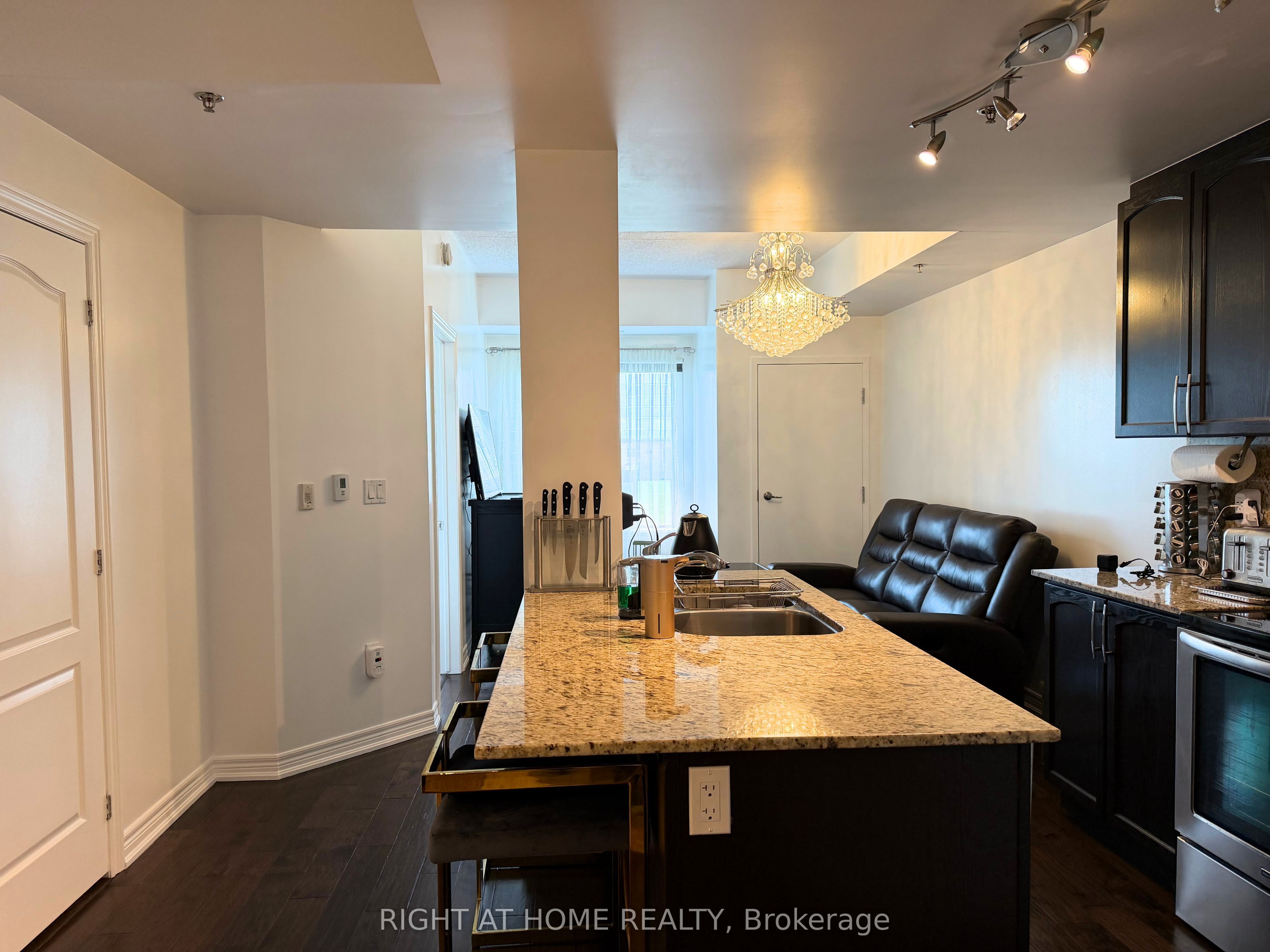 1419 Costigan Road 308 Property Photo 16