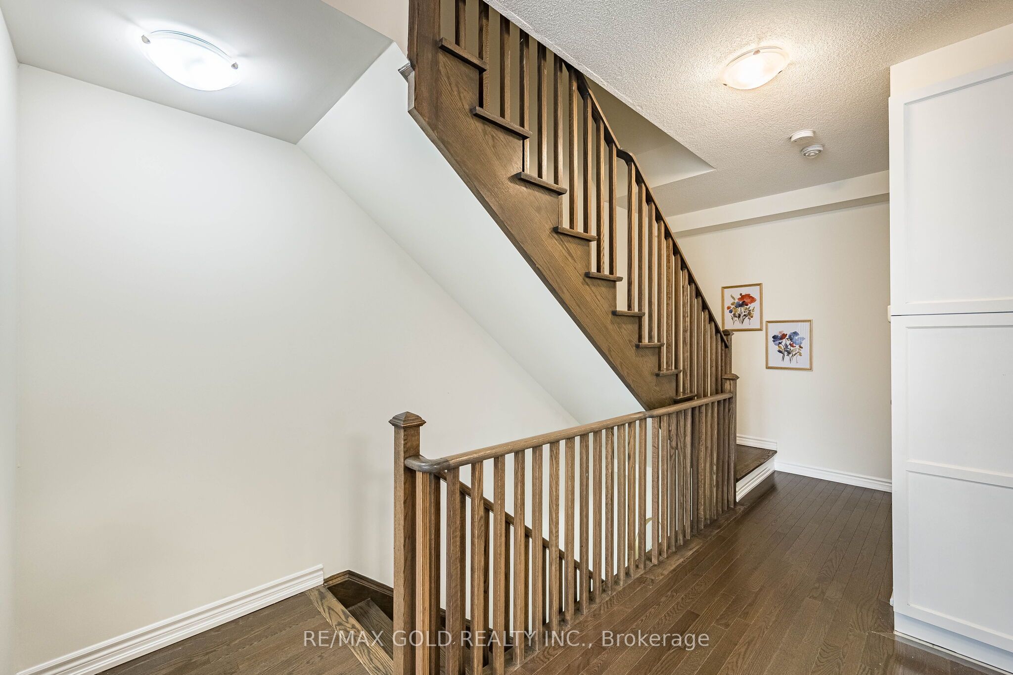 44 Donald Ficht Crescent Property Photo 14