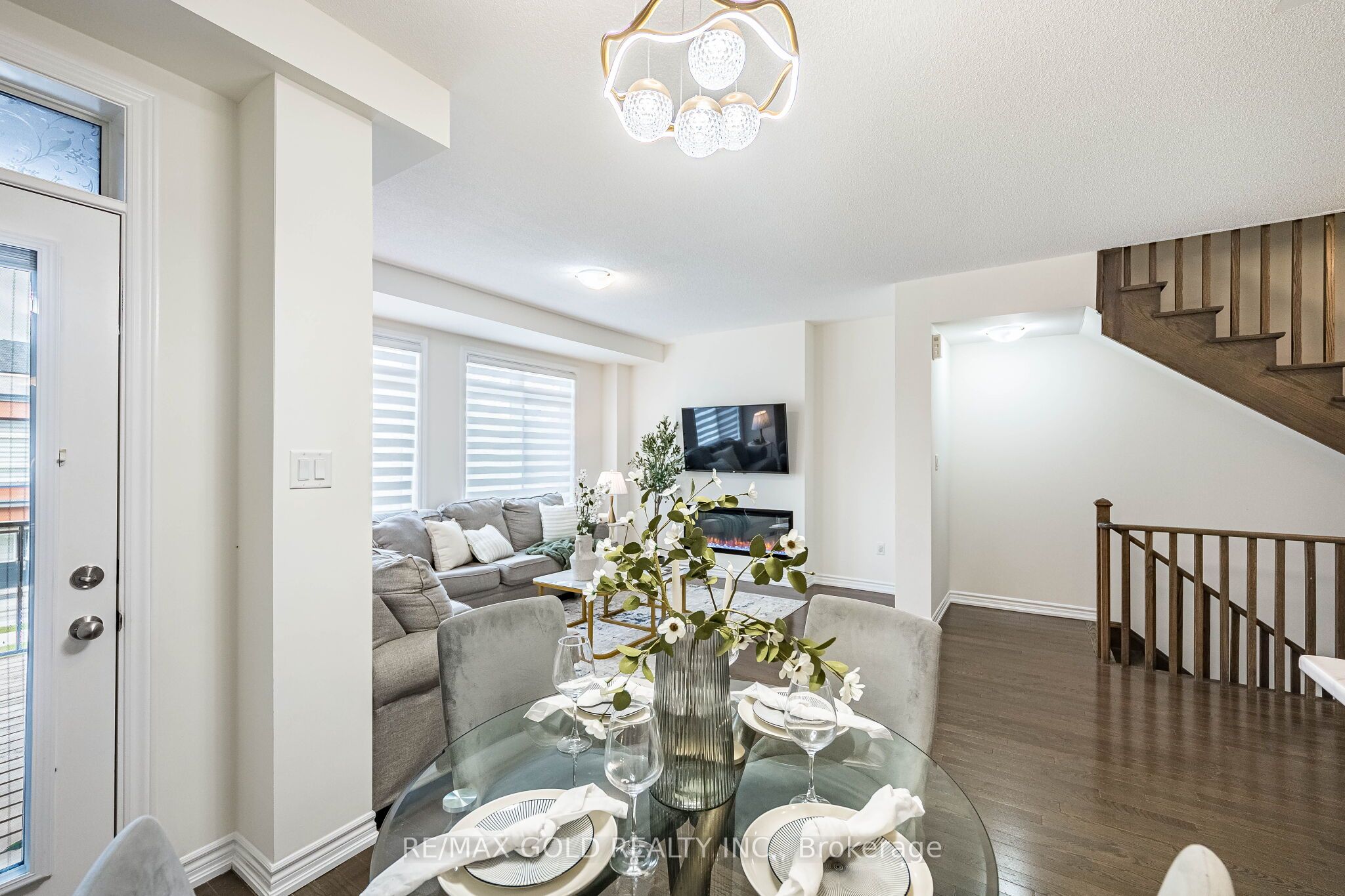 44 Donald Ficht Crescent Property Photo 19
