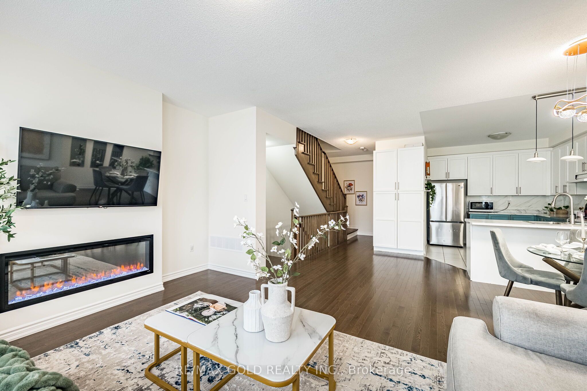 44 Donald Ficht Crescent Property Photo 21
