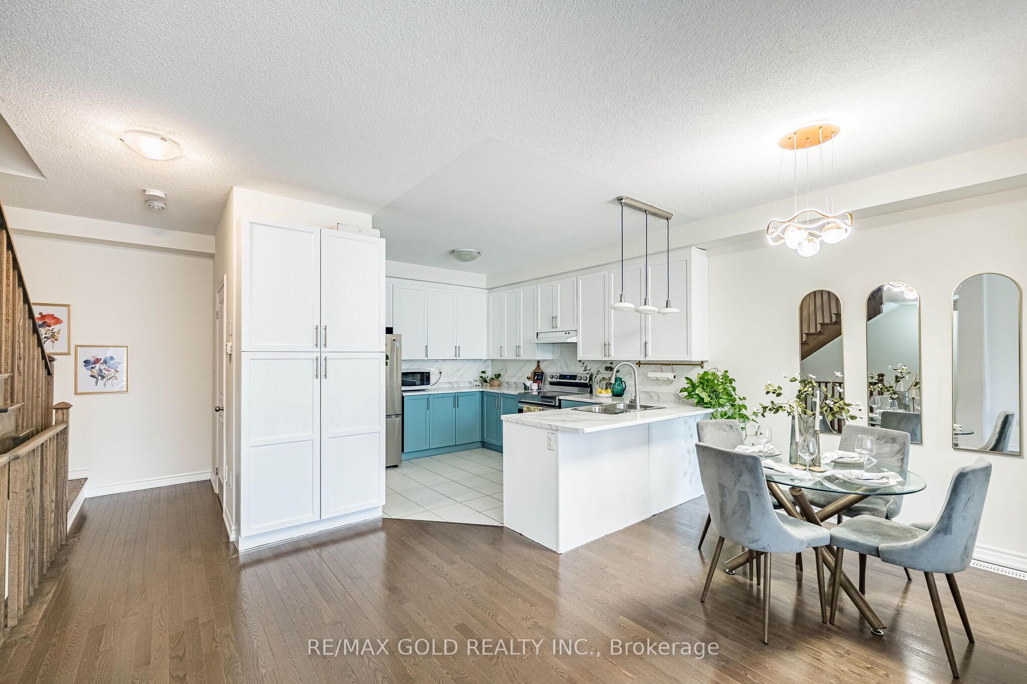 44 Donald Ficht Crescent Property Photo 22