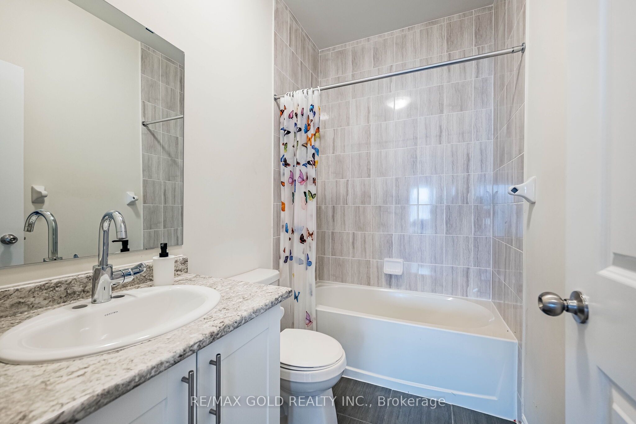 44 Donald Ficht Crescent Property Photo 44
