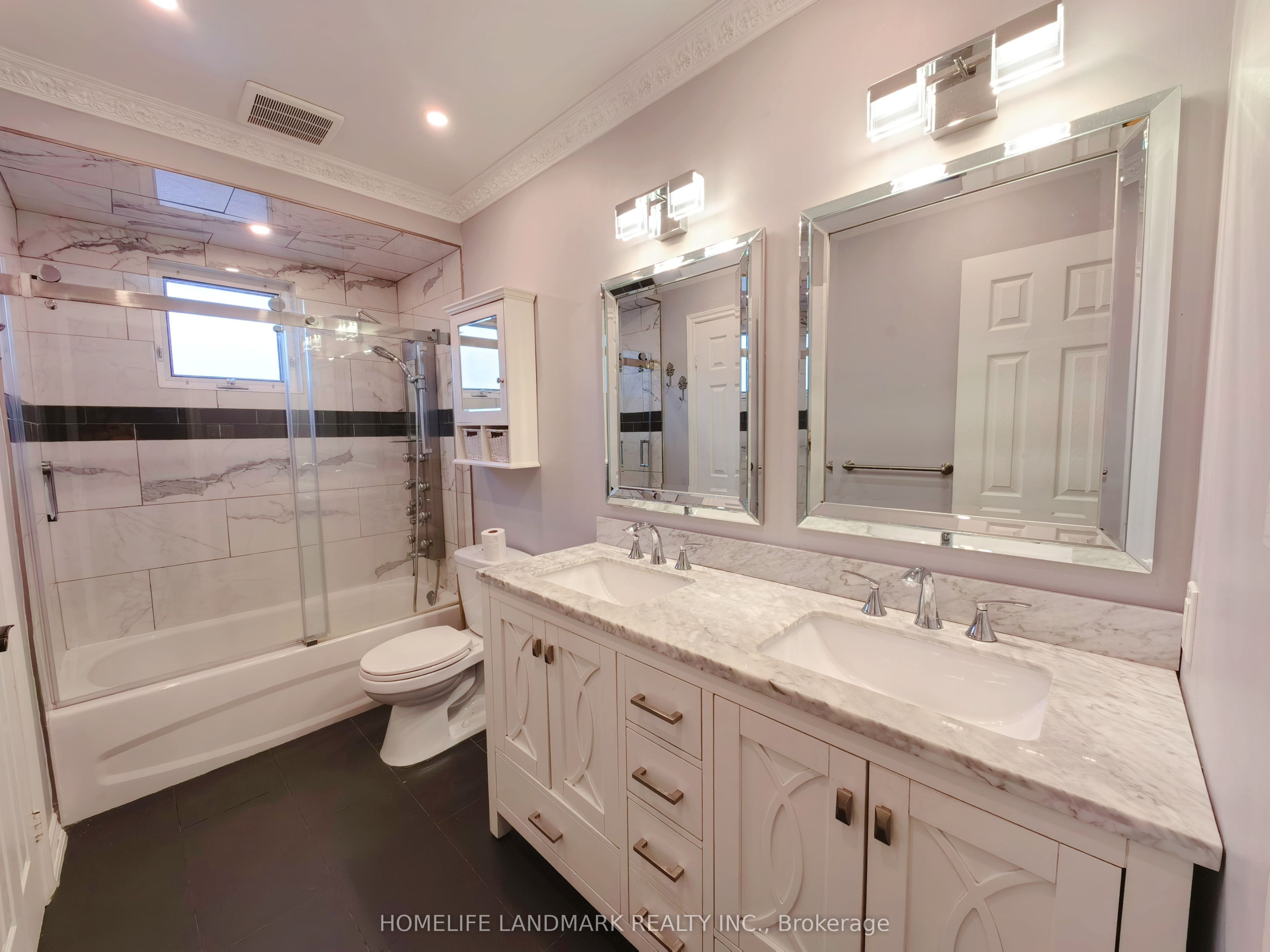 2673 Constable Road Property Photo 11