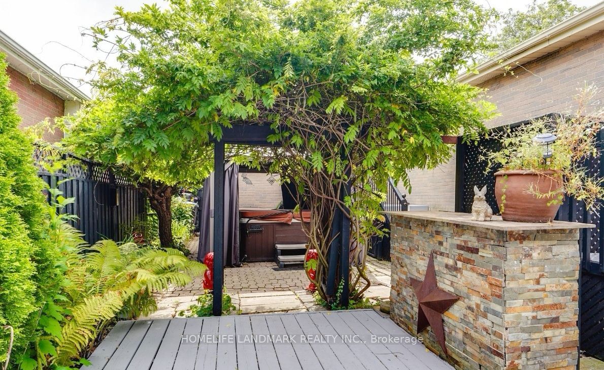 2673 Constable Road Property Photo 29
