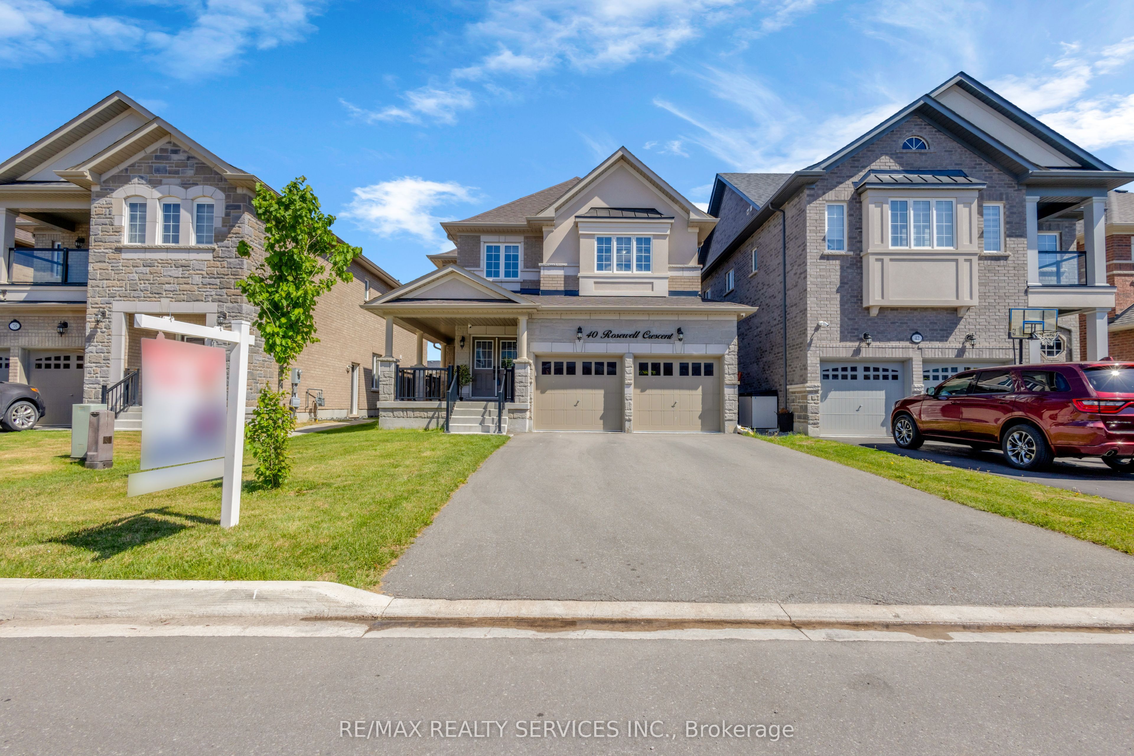 40 Rosewell Crescent Property Photo 1
