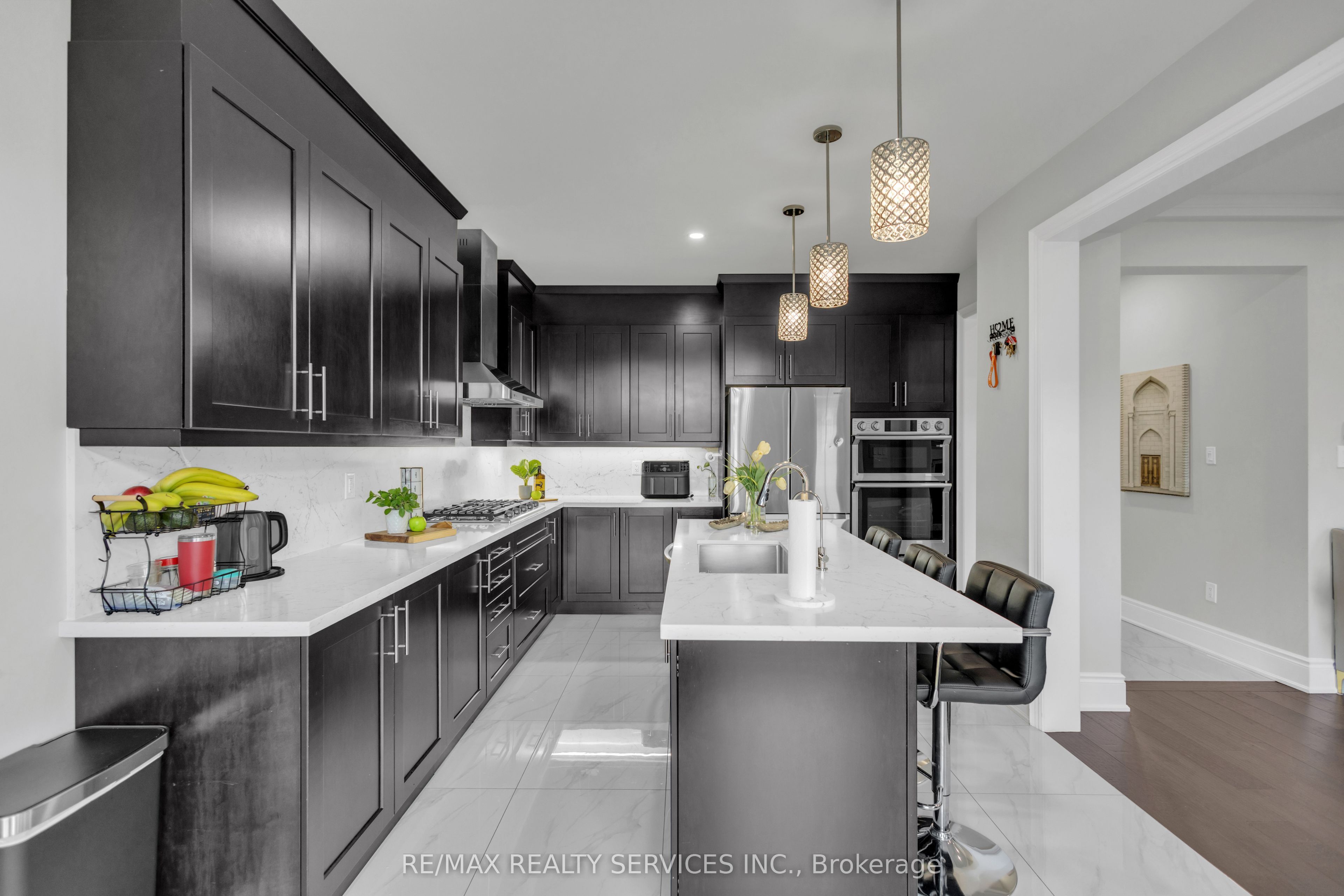 40 Rosewell Crescent Property Photo 7