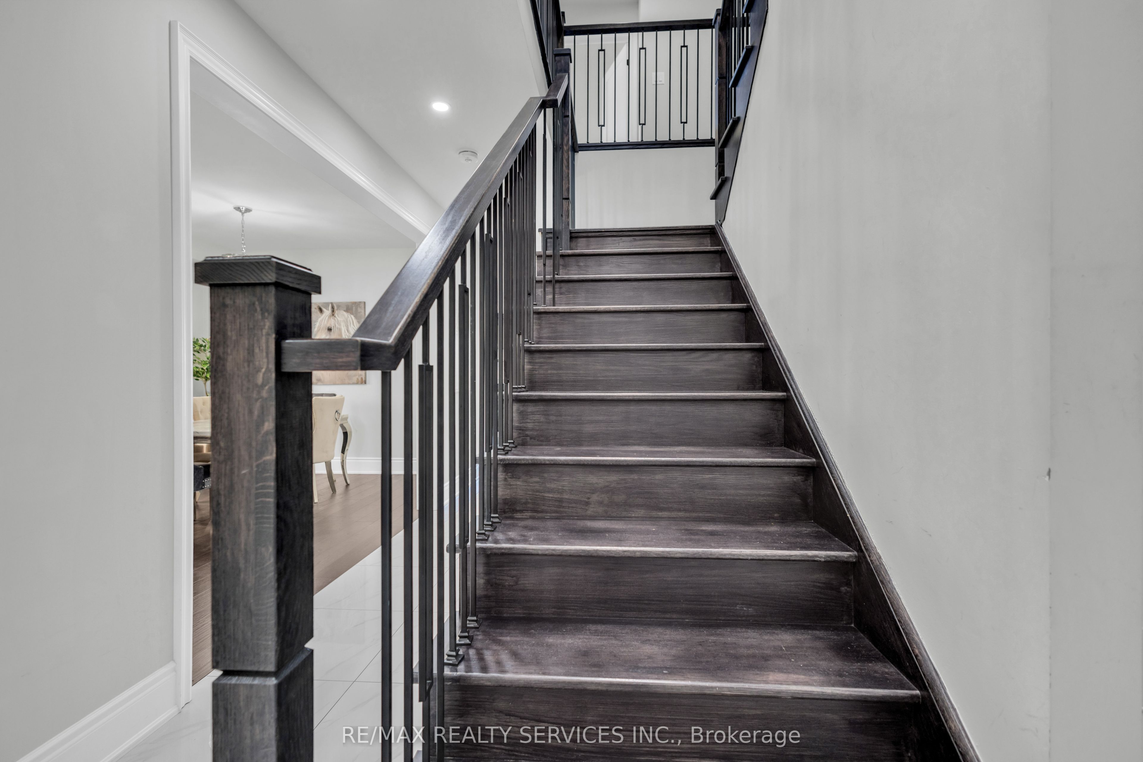 40 Rosewell Crescent Property Photo 21