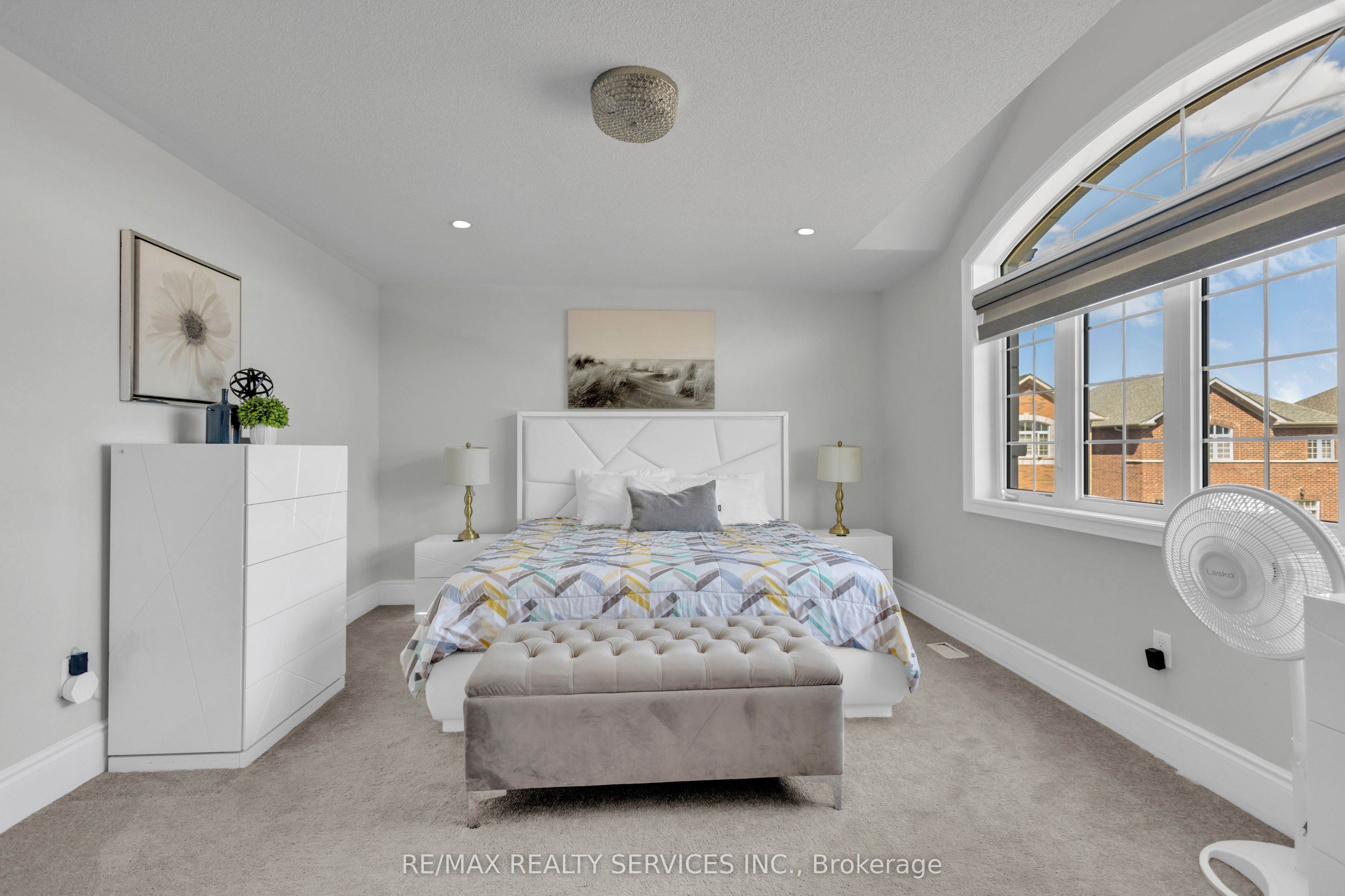 40 Rosewell Crescent Property Photo 33