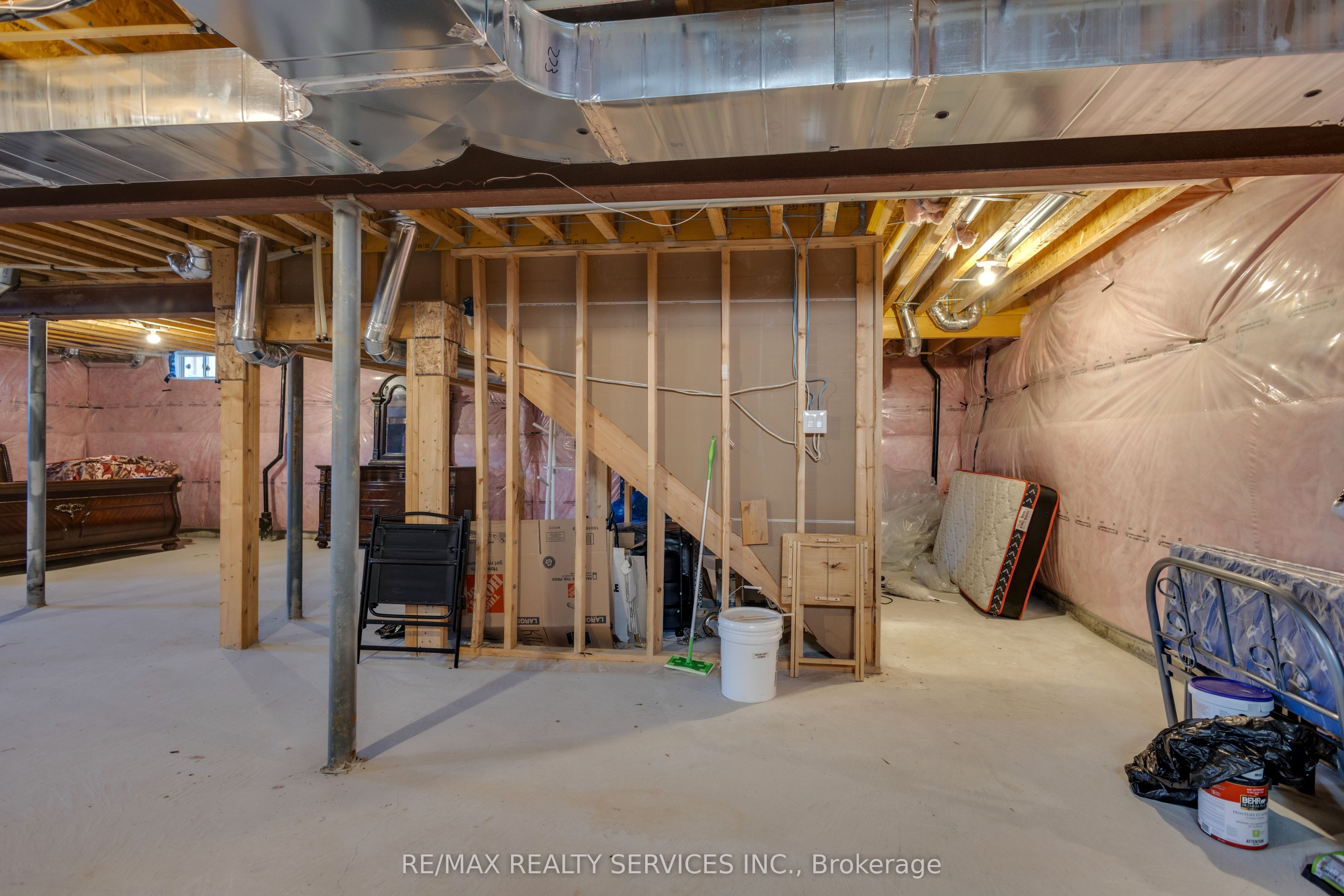 40 Rosewell Crescent Property Photo 41