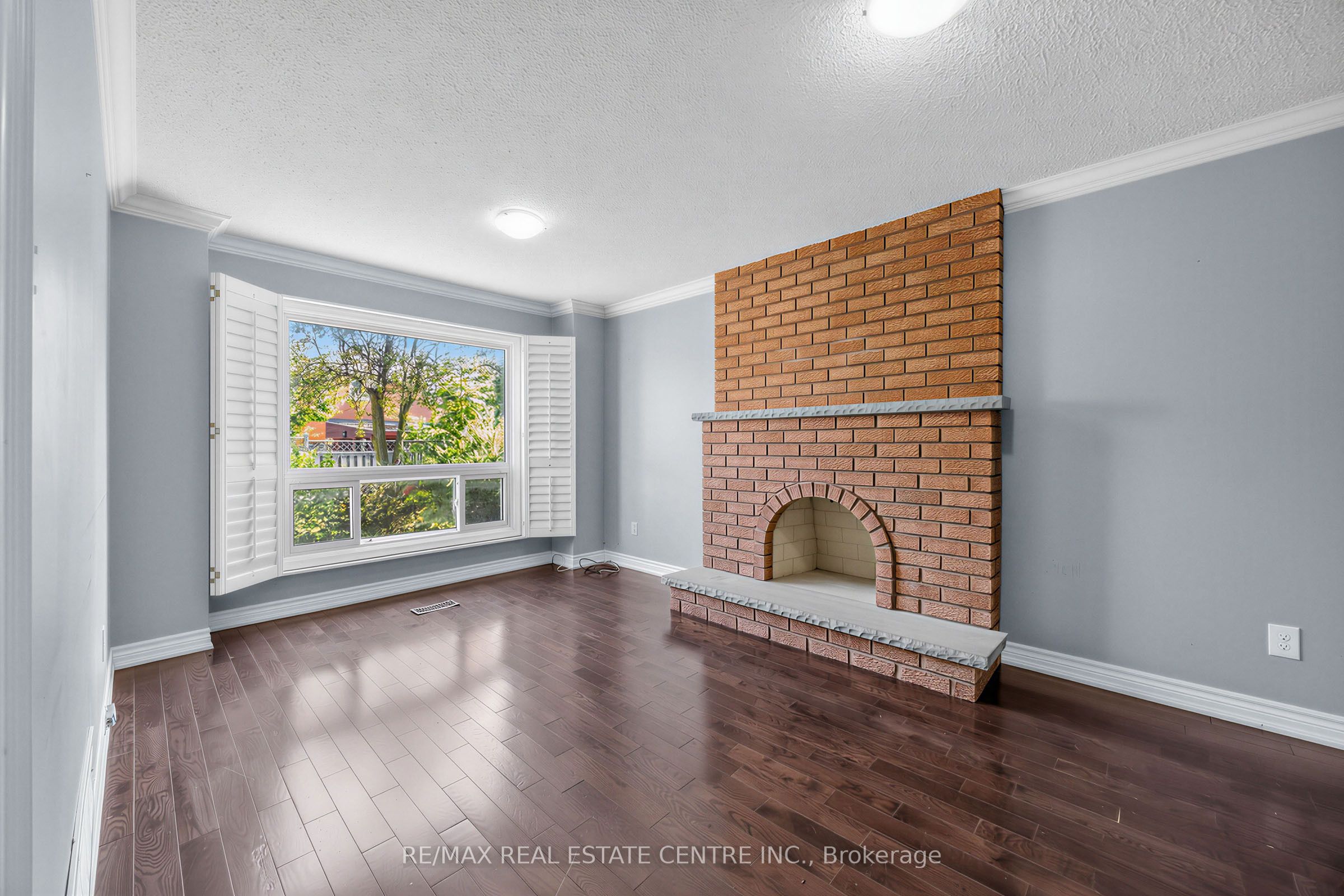 10 Diane Court Property Photo 15