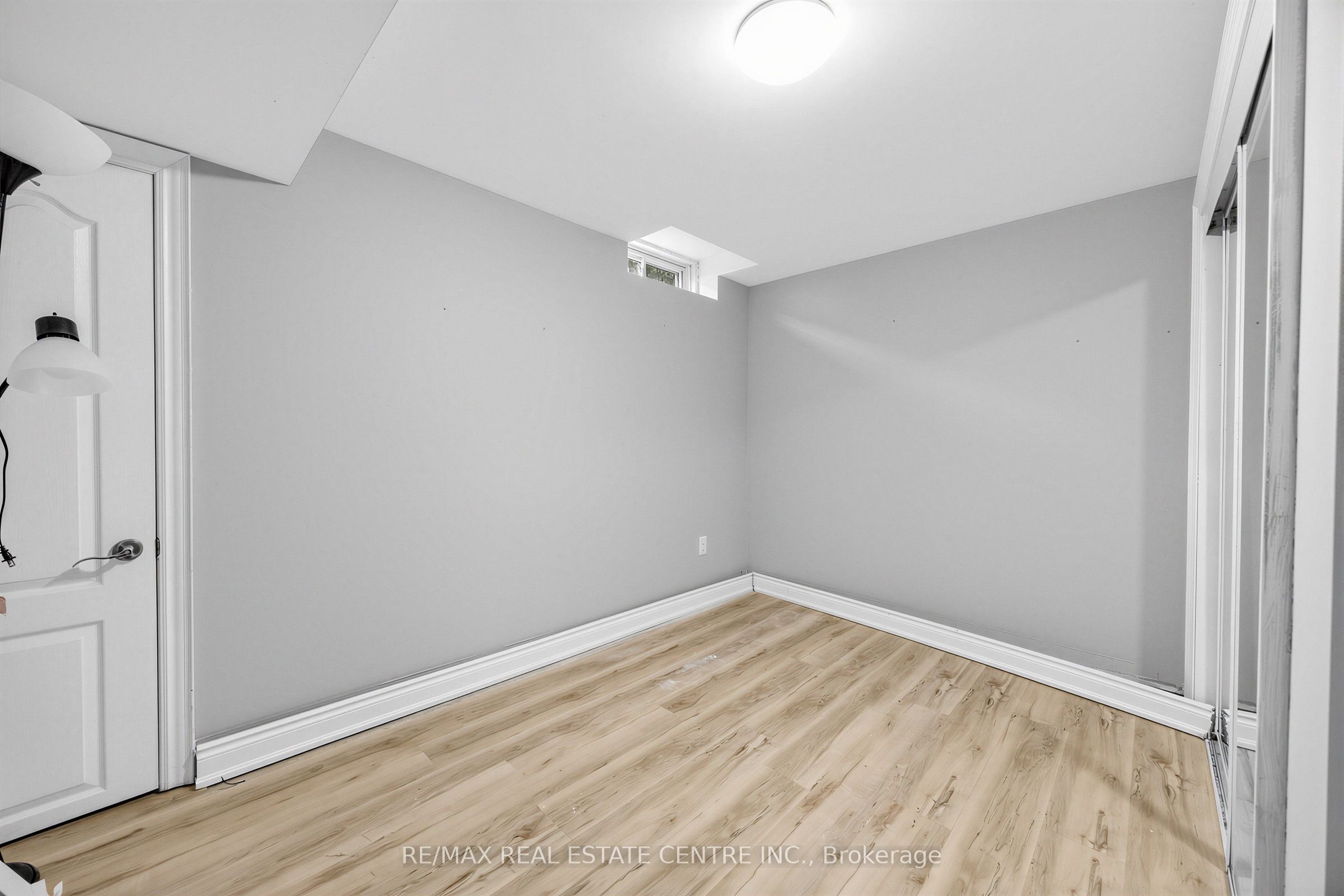 10 Diane Court Property Photo 19