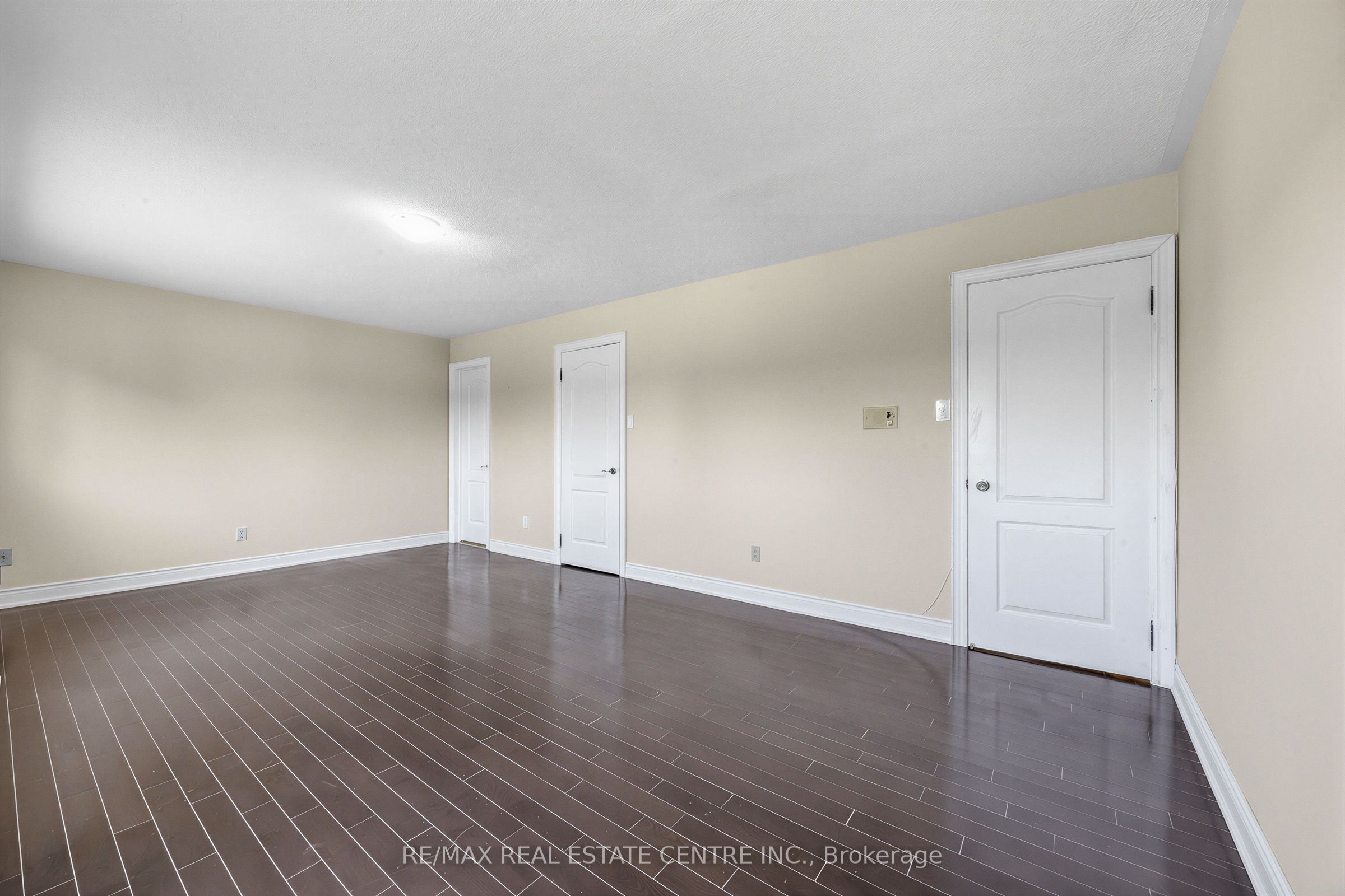 10 Diane Court Property Photo 39