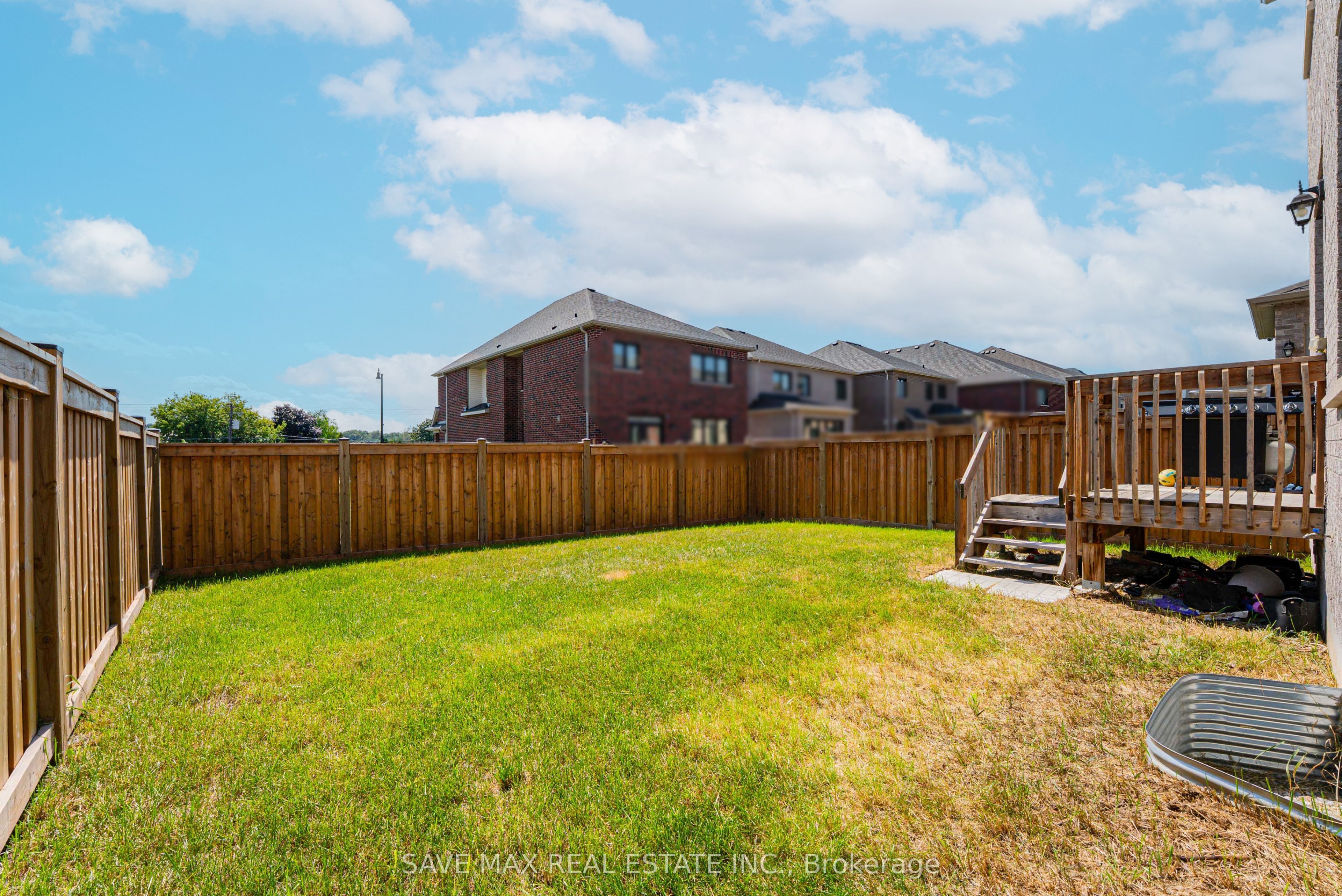 13 Ixworth Circle Property Photo 43