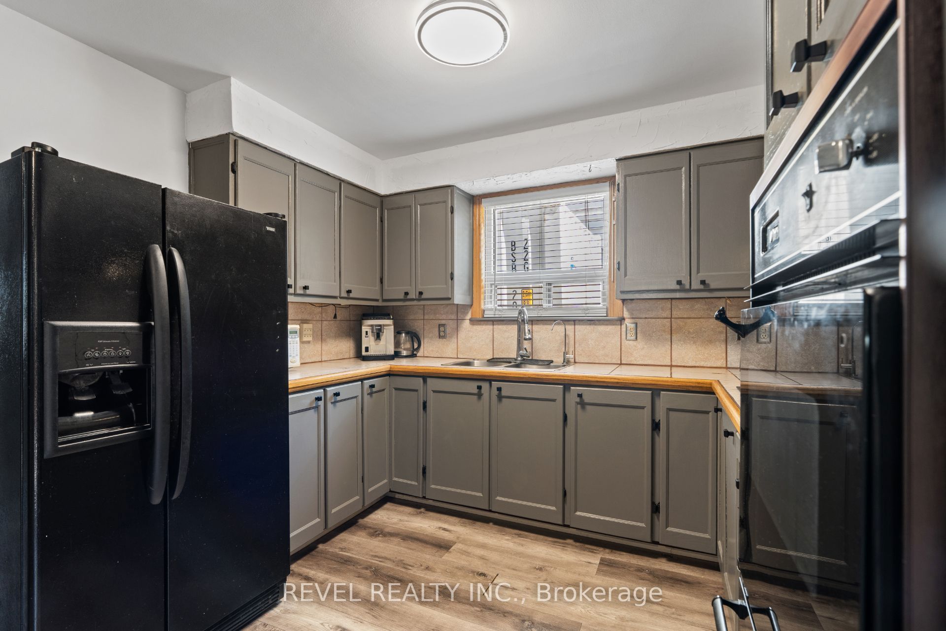 24 Bramhall Circle Property Photo 11