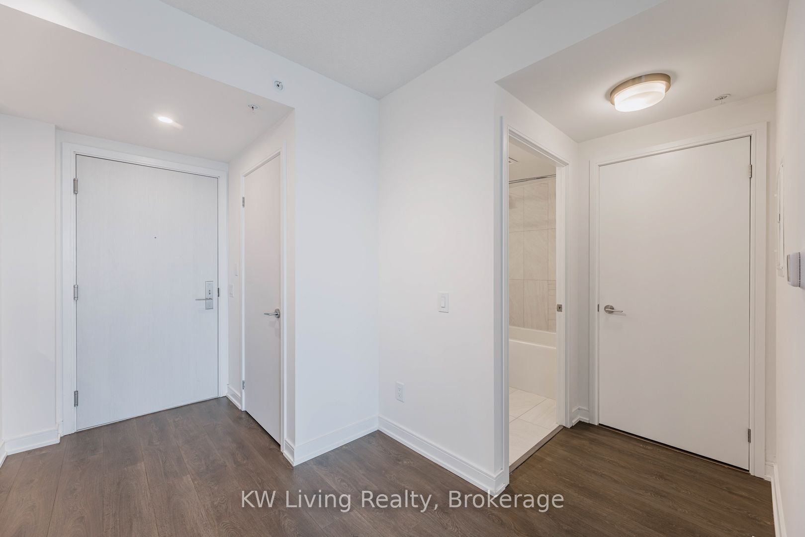 30 Samuel Wood Way 2009 Property Photo 20