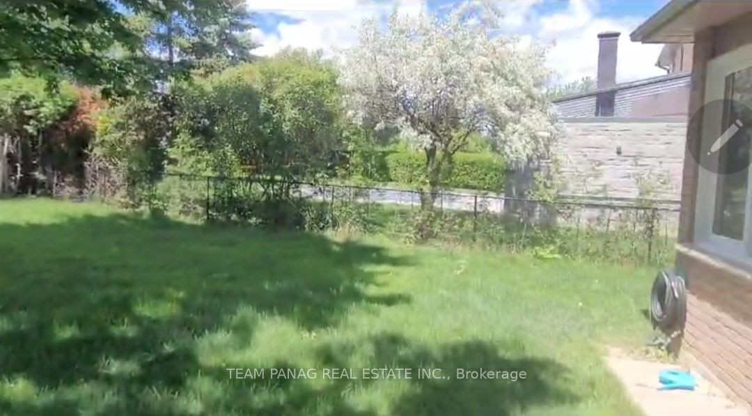 12 Jeremy Place #upper Property Photo 17