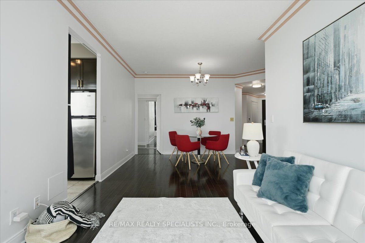 70 Absolute Avenue 1503 Property Photo 10