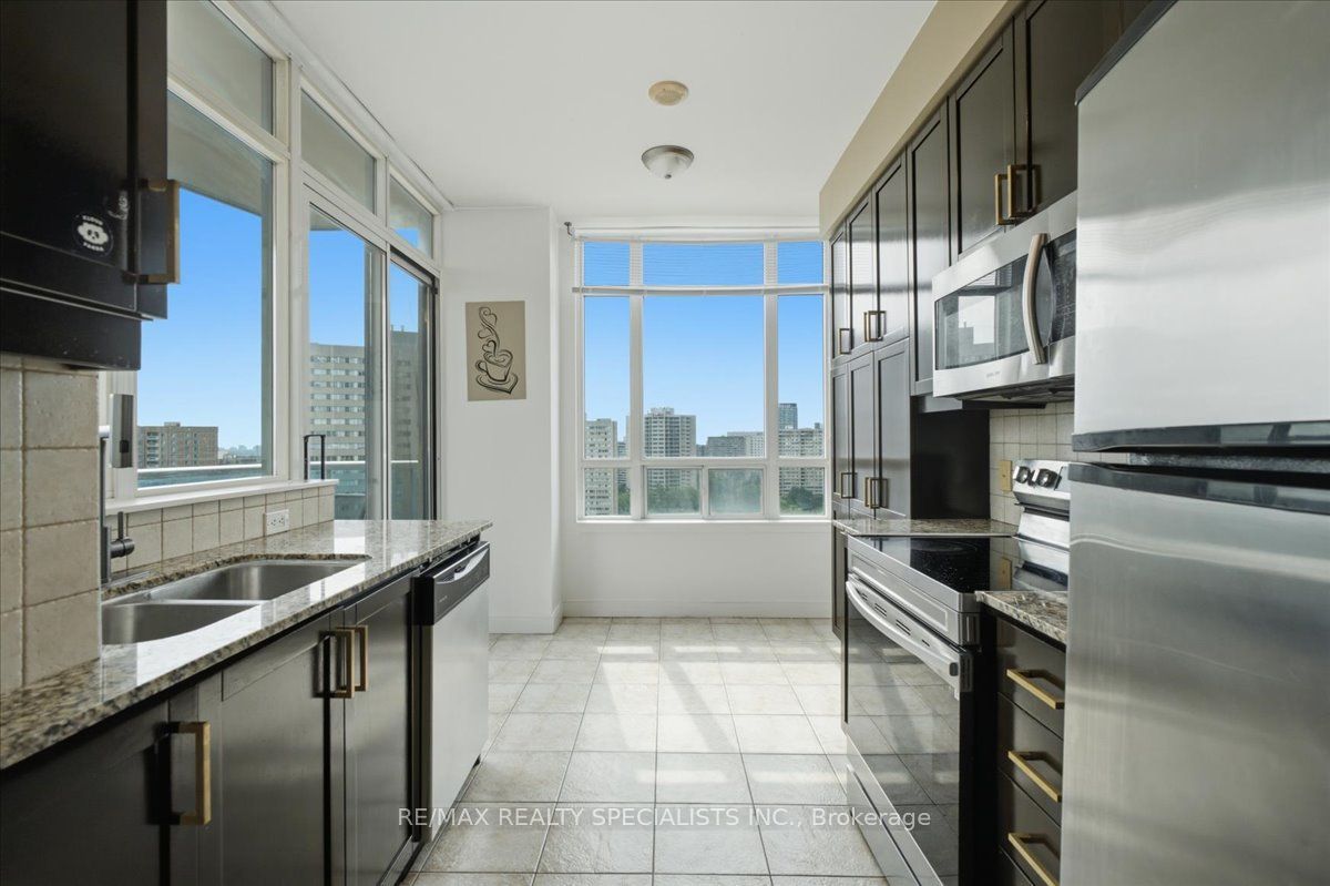70 Absolute Avenue 1503 Property Photo 14
