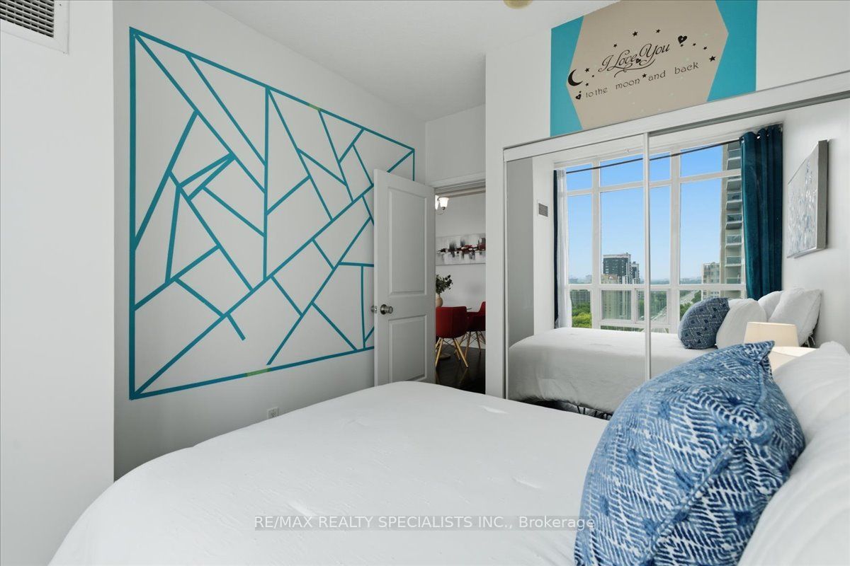 70 Absolute Avenue 1503 Property Photo 29