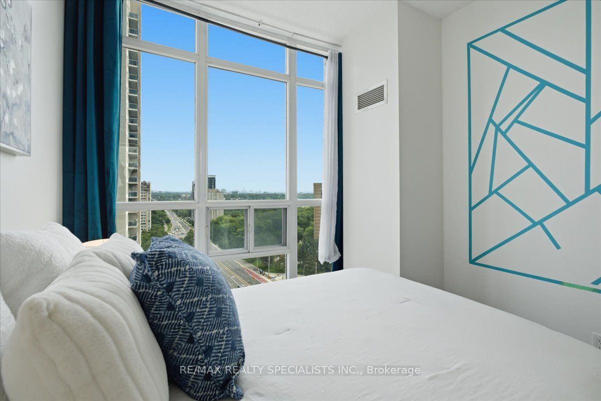 70 Absolute Avenue 1503 Property Photo 30