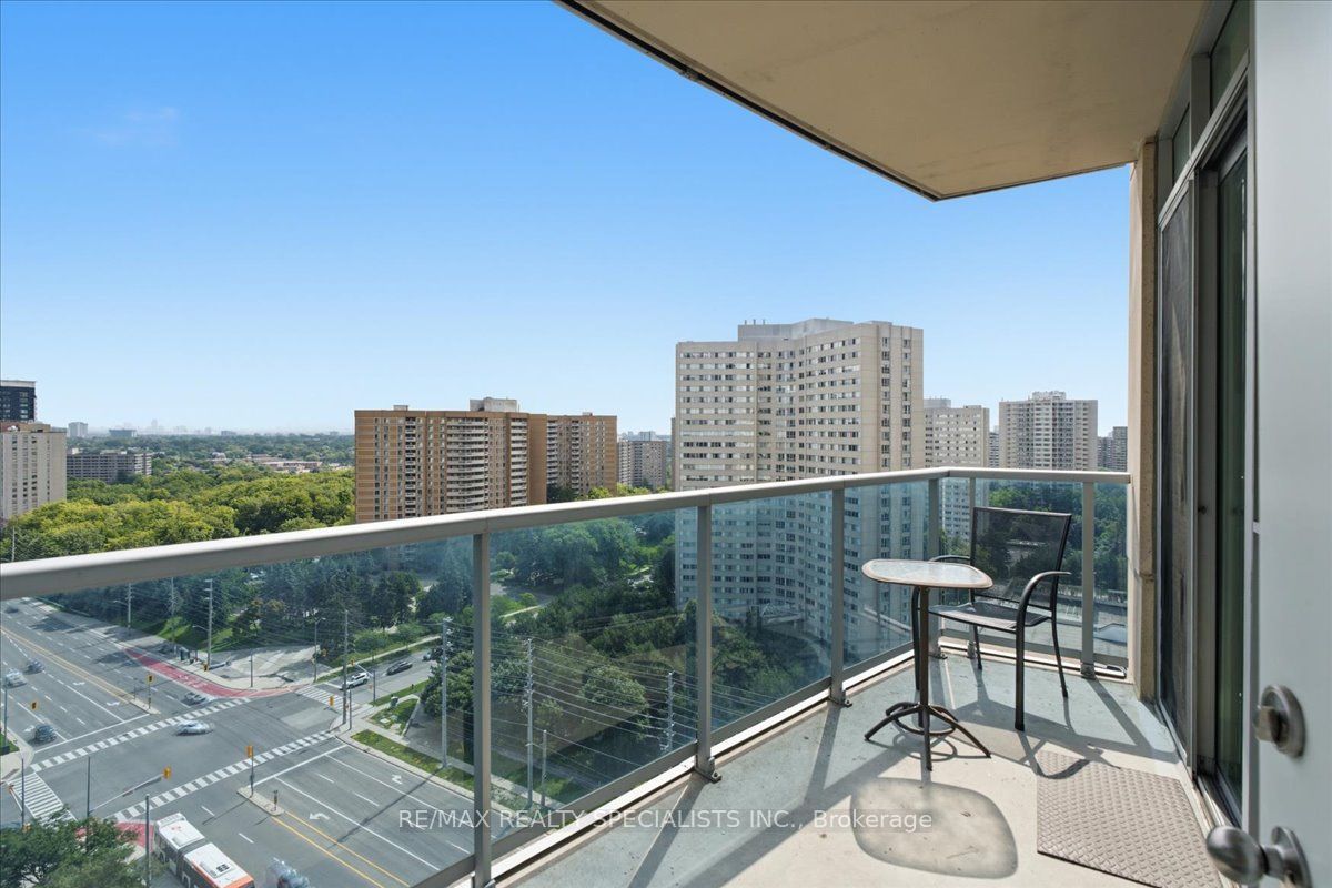 70 Absolute Avenue 1503 Property Photo 34