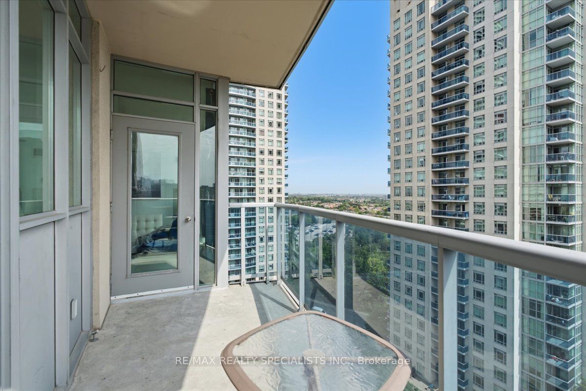70 Absolute Avenue 1503 Property Photo 36