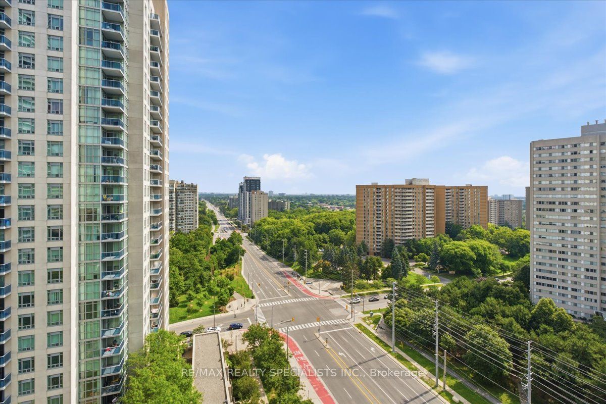 70 Absolute Avenue 1503 Property Photo 37
