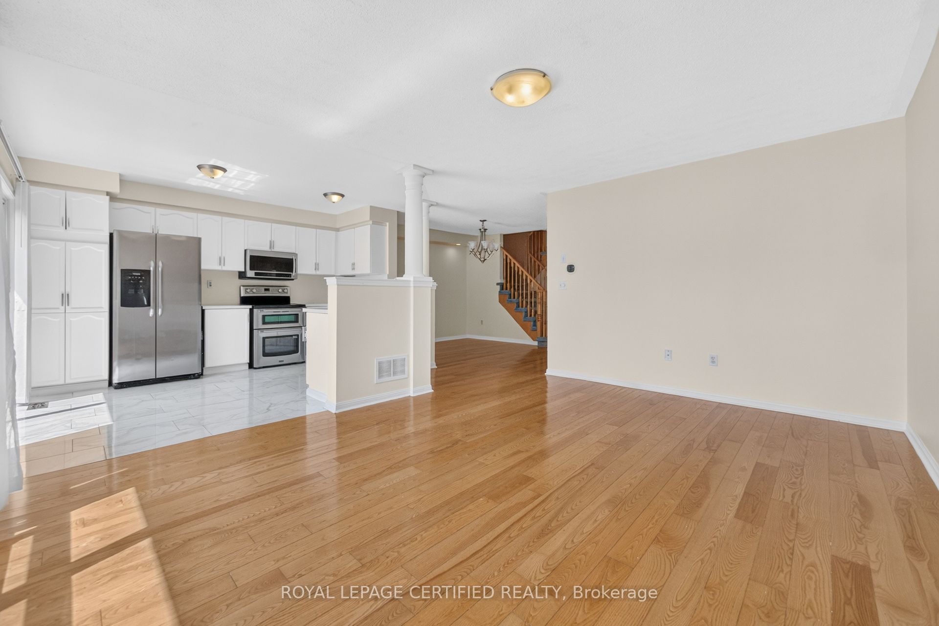 464 Collis Court Property Photo 12