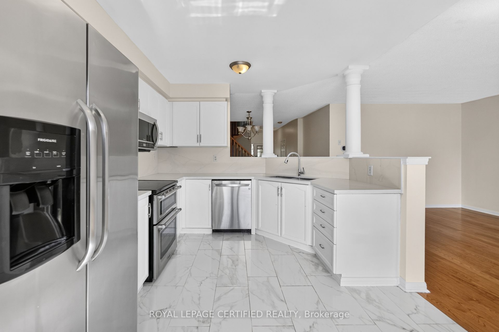 464 Collis Court Property Photo 14