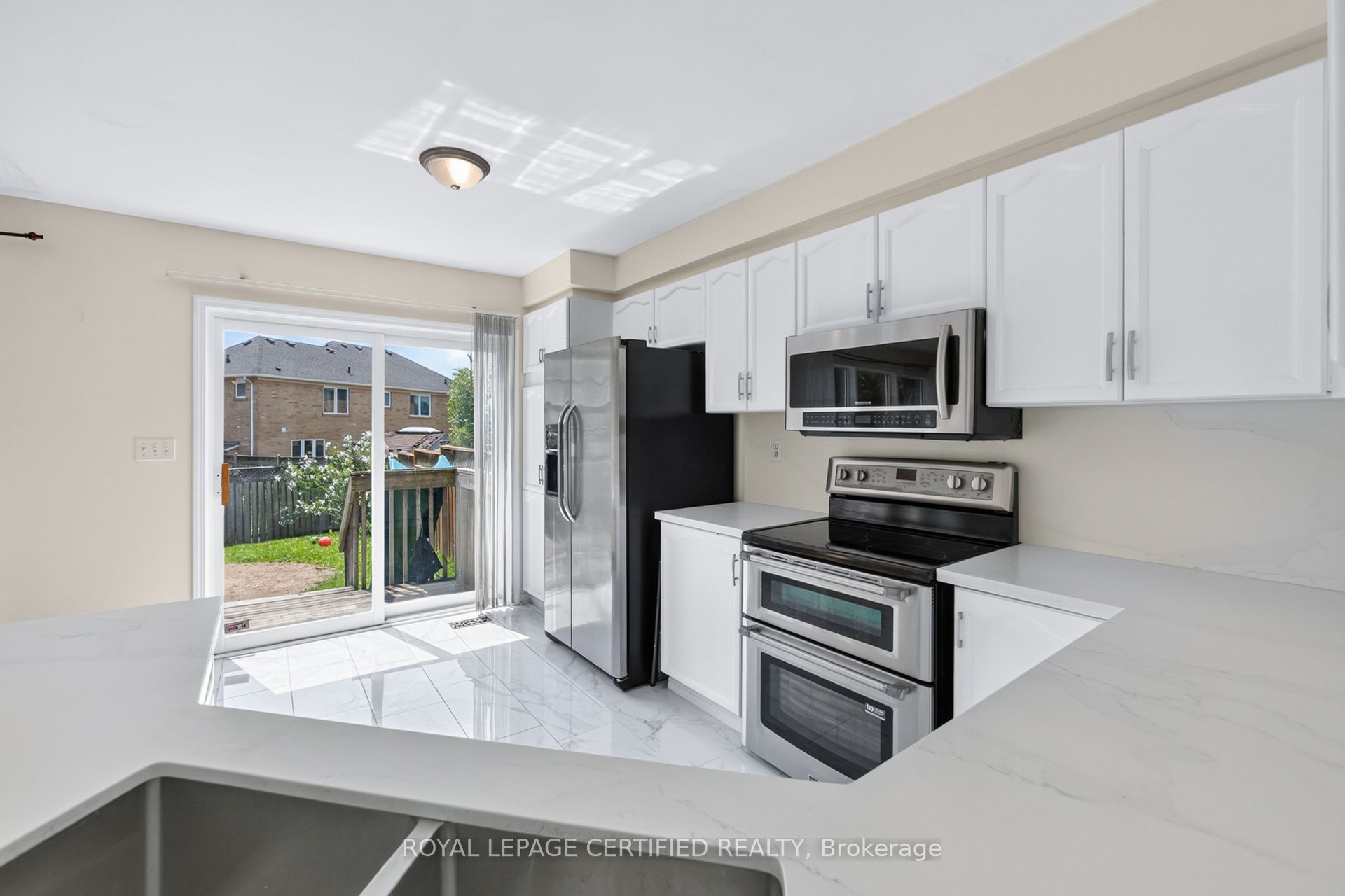 464 Collis Court Property Photo 19