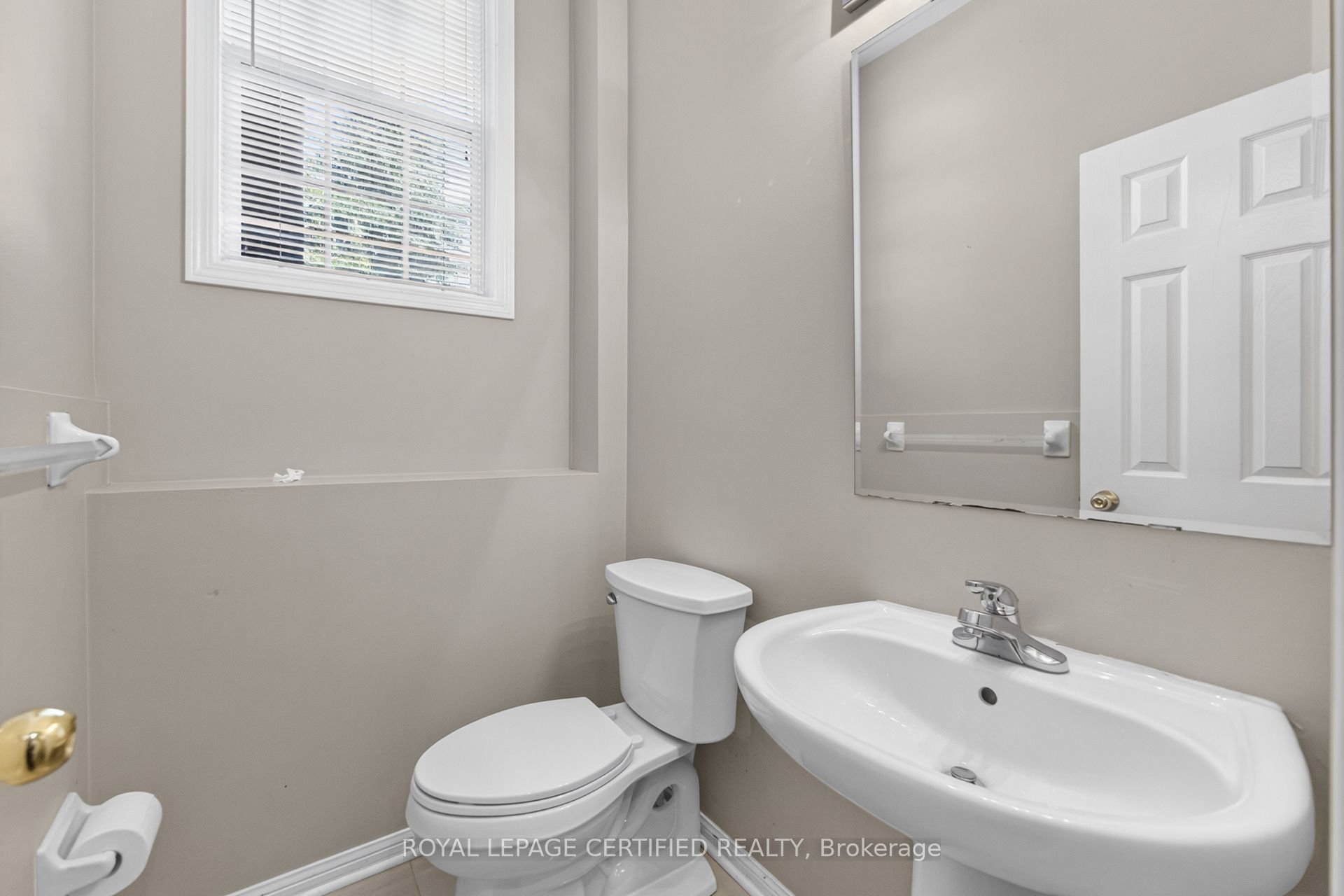 464 Collis Court Property Photo 20