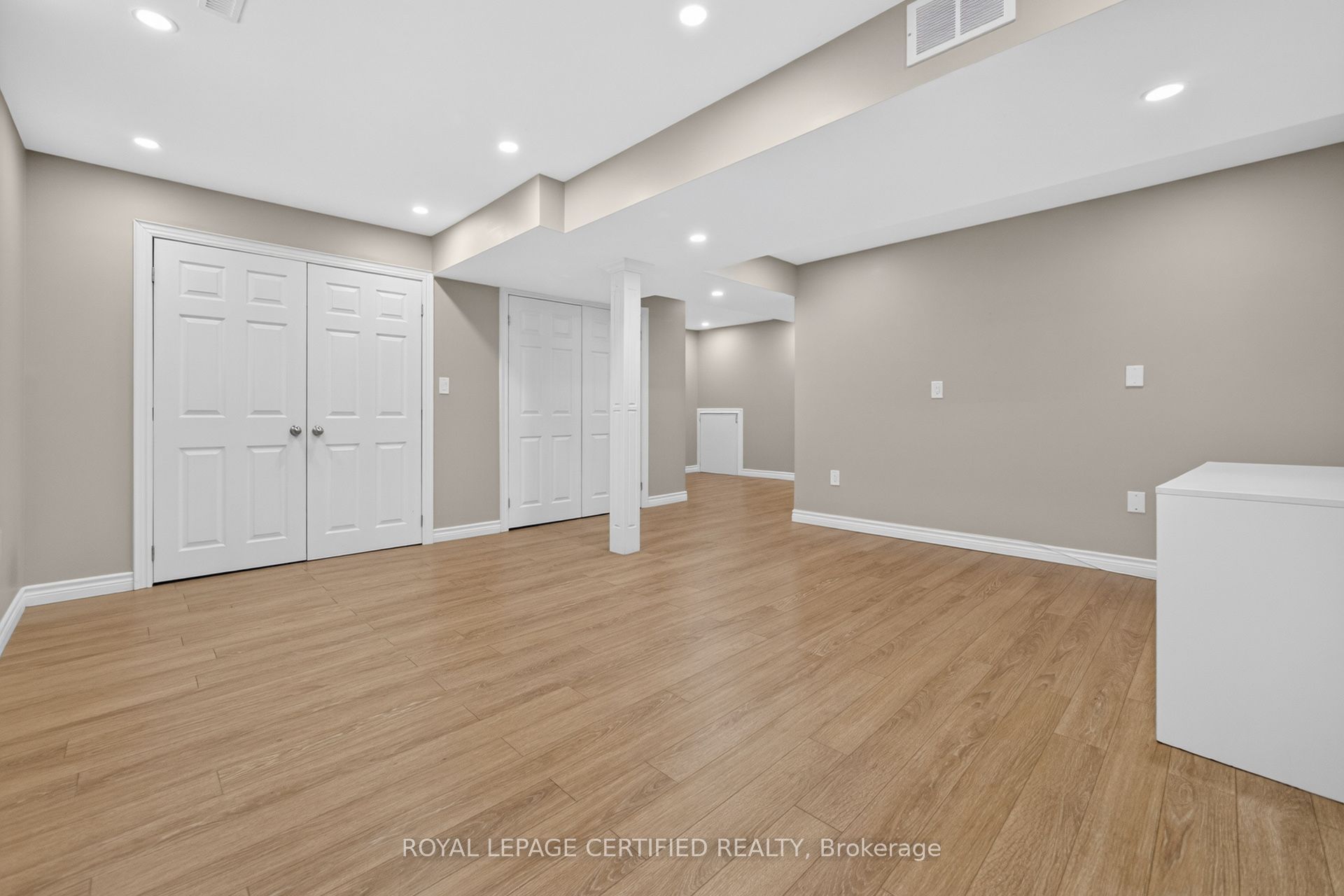 464 Collis Court Property Photo 42