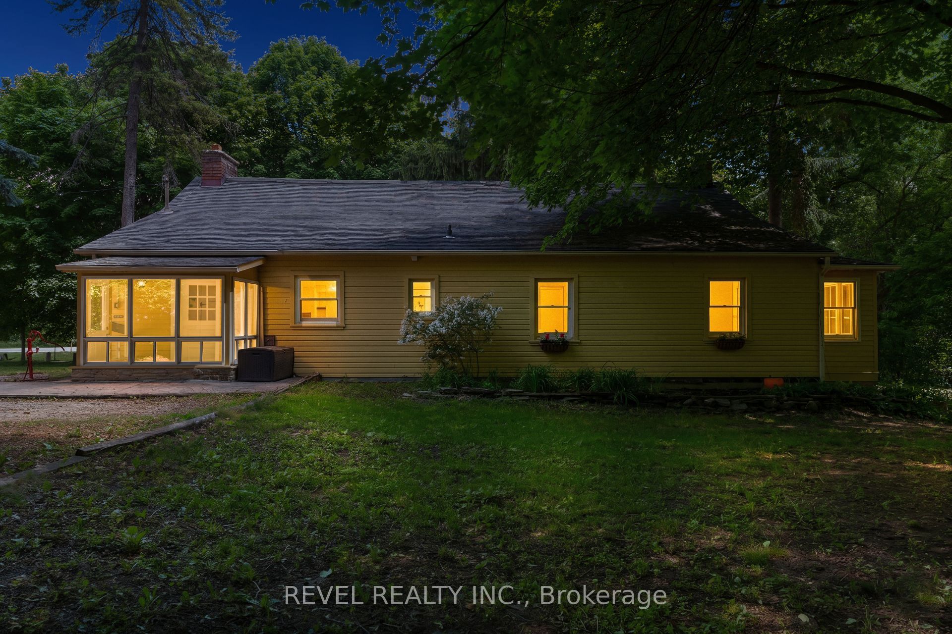 41 Mill Street Property Photo 4