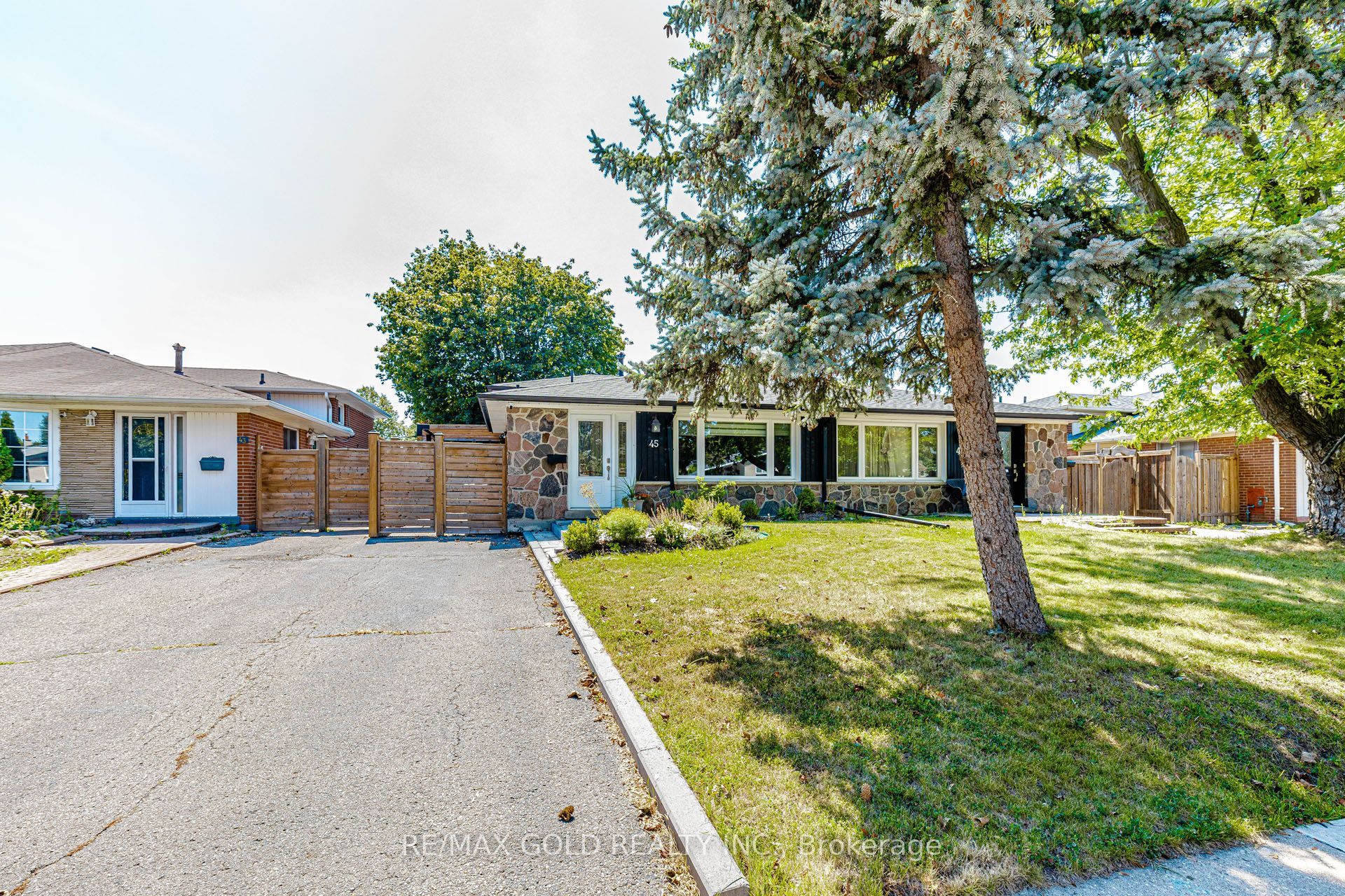 45 Grange Drive Property Photo 1