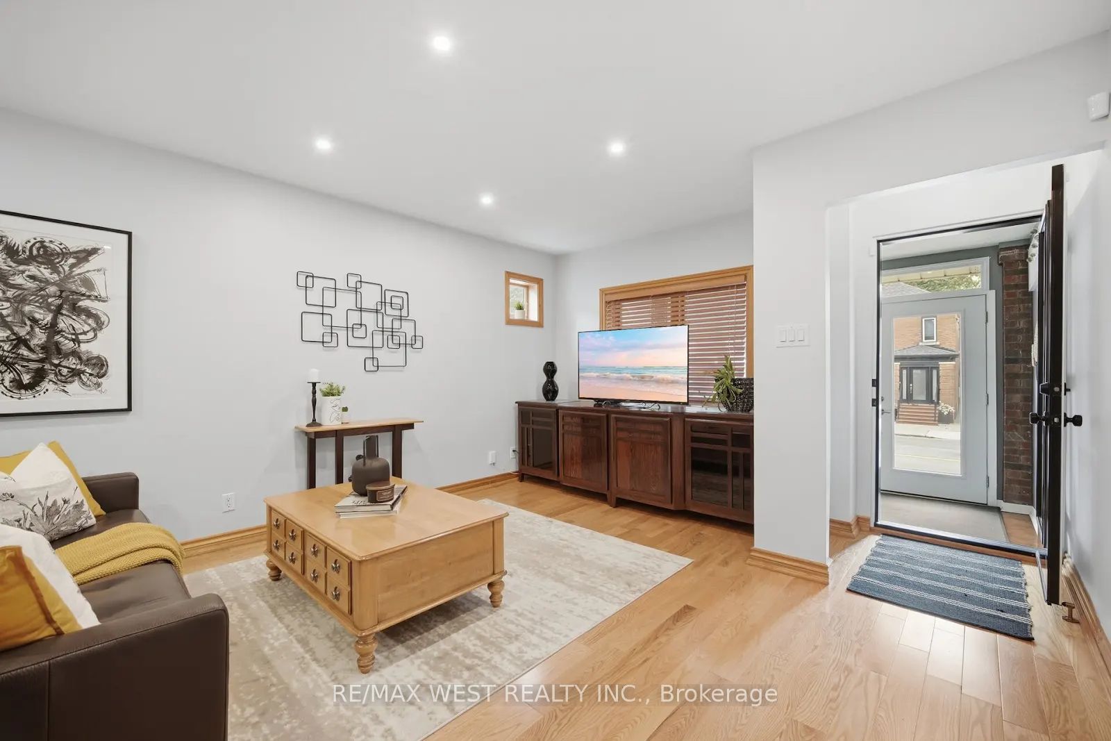 151 Jane Street Property Photo 6
