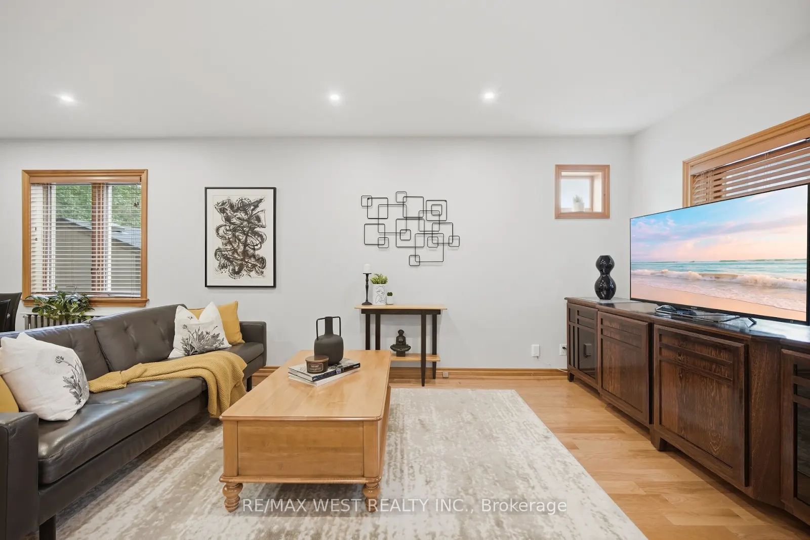 151 Jane Street Property Photo 7