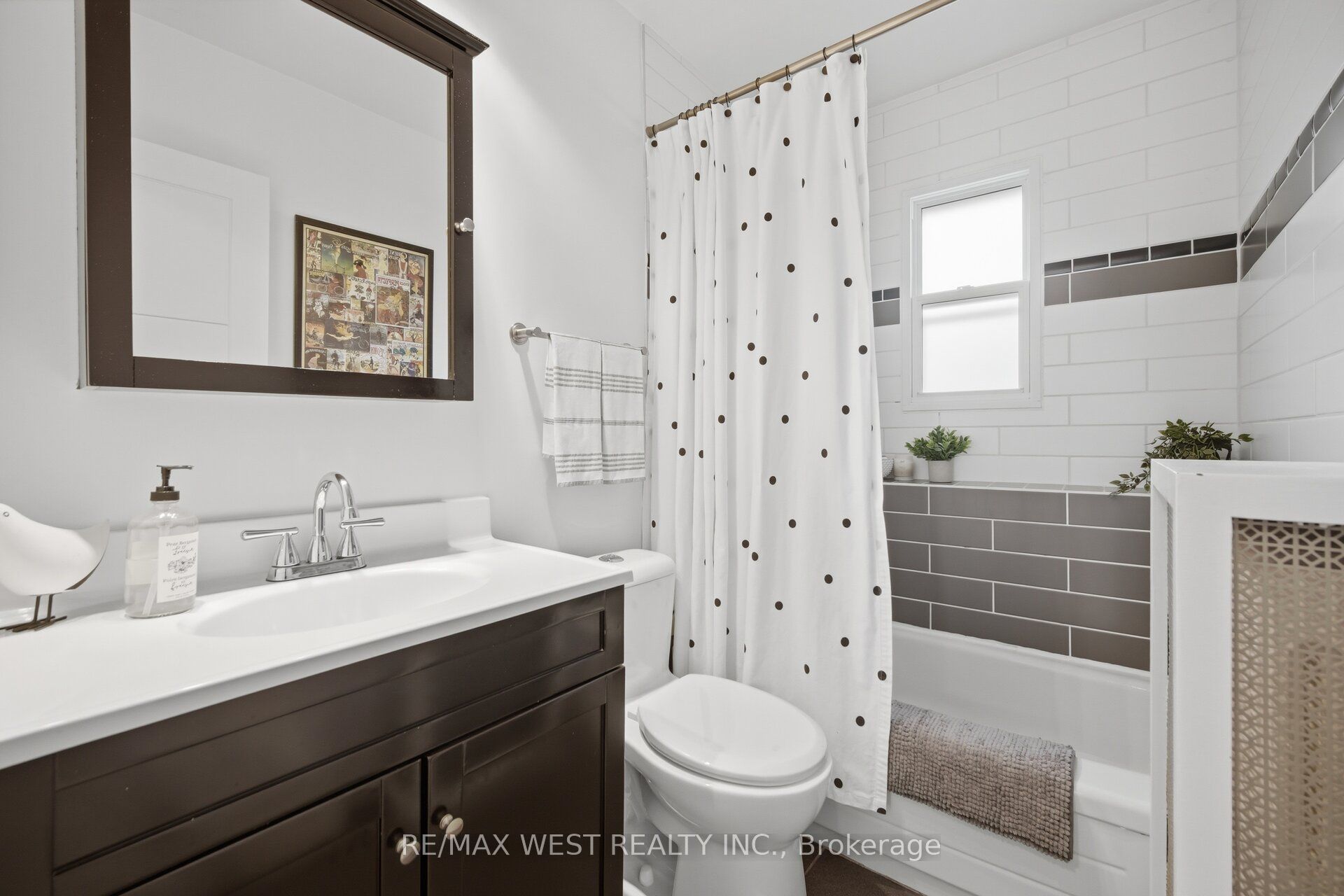 151 Jane Street Property Photo 28